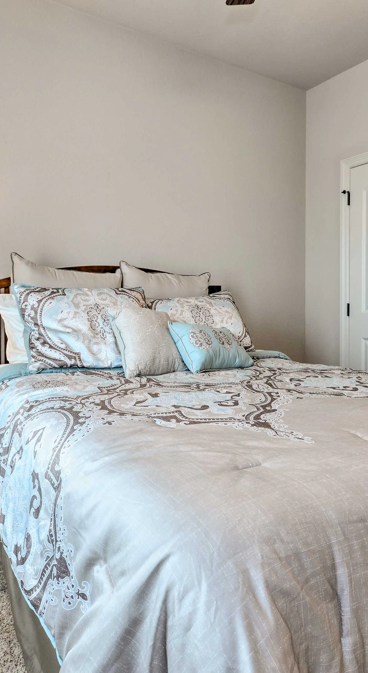 College Station Townhouse w/ Private Patio