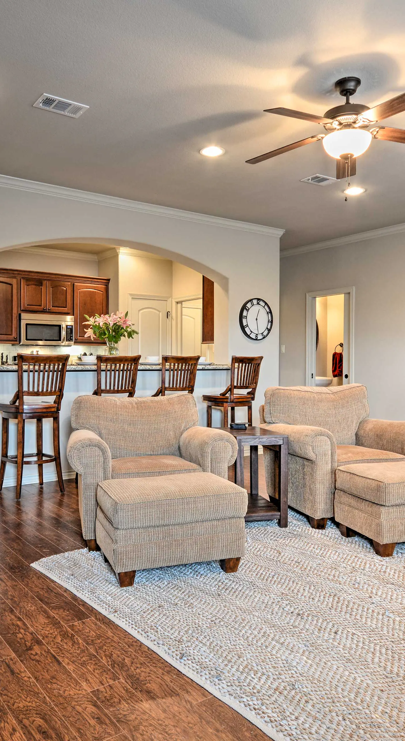 College Station Townhouse w/ Private Patio