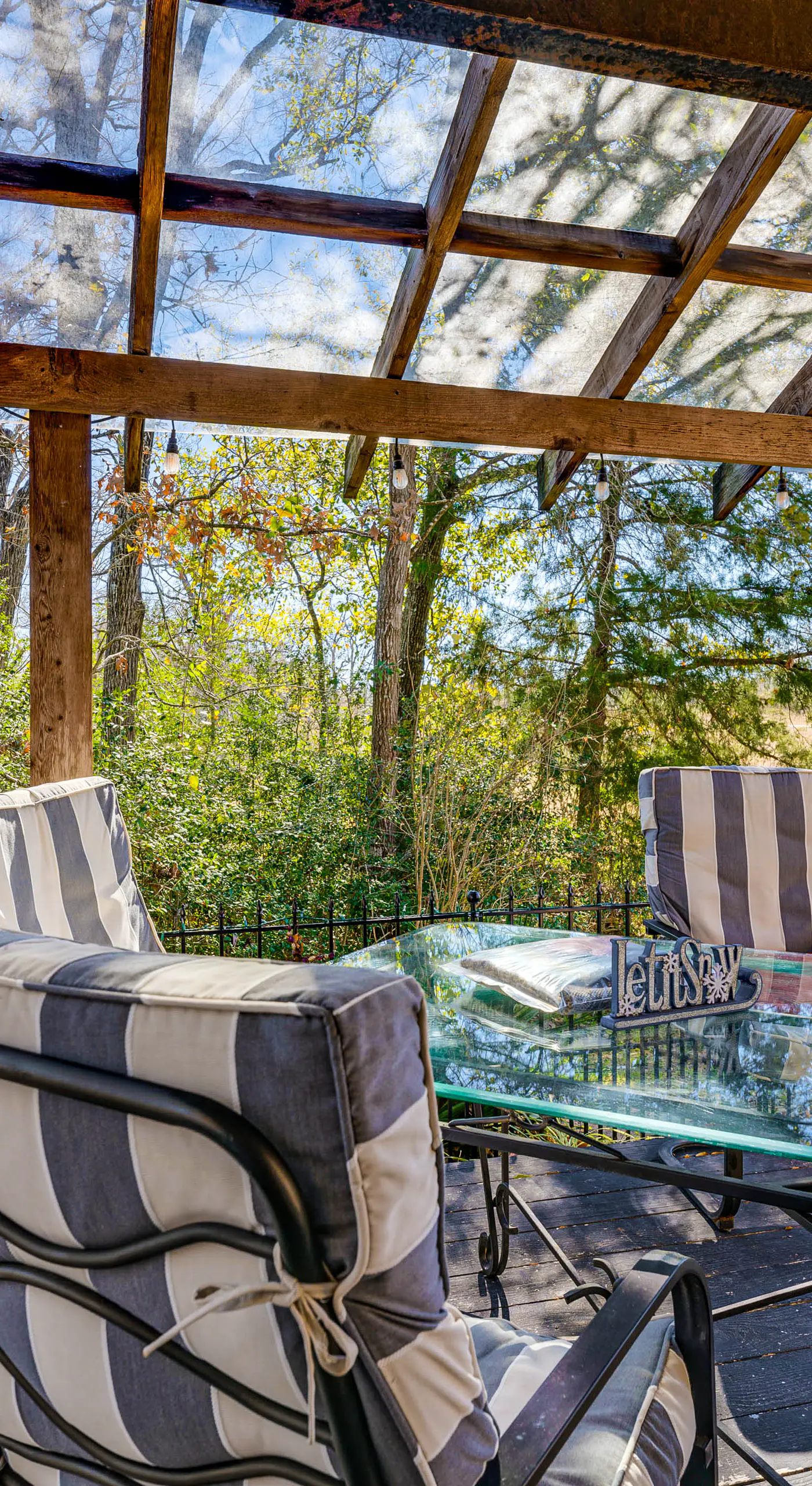 College Station Getaway w/ Hot Tub & Courtyard!