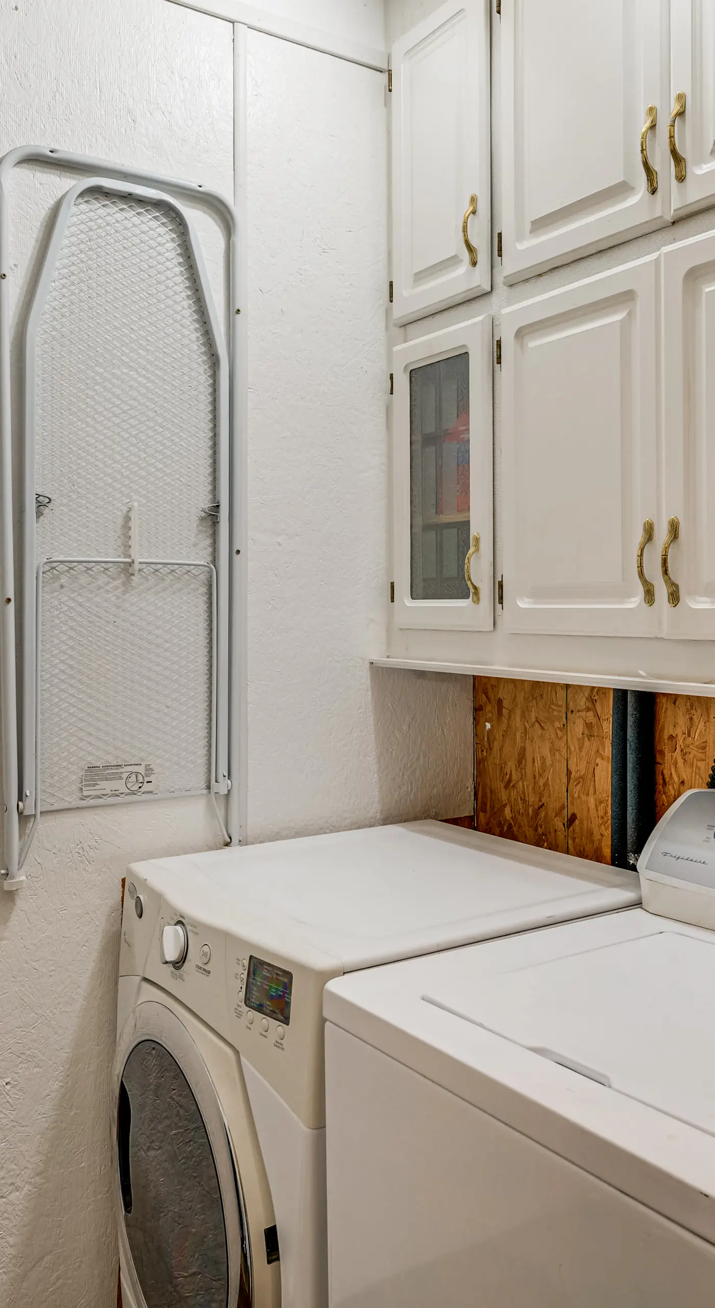 College Station Getaway w/ Hot Tub & Courtyard!