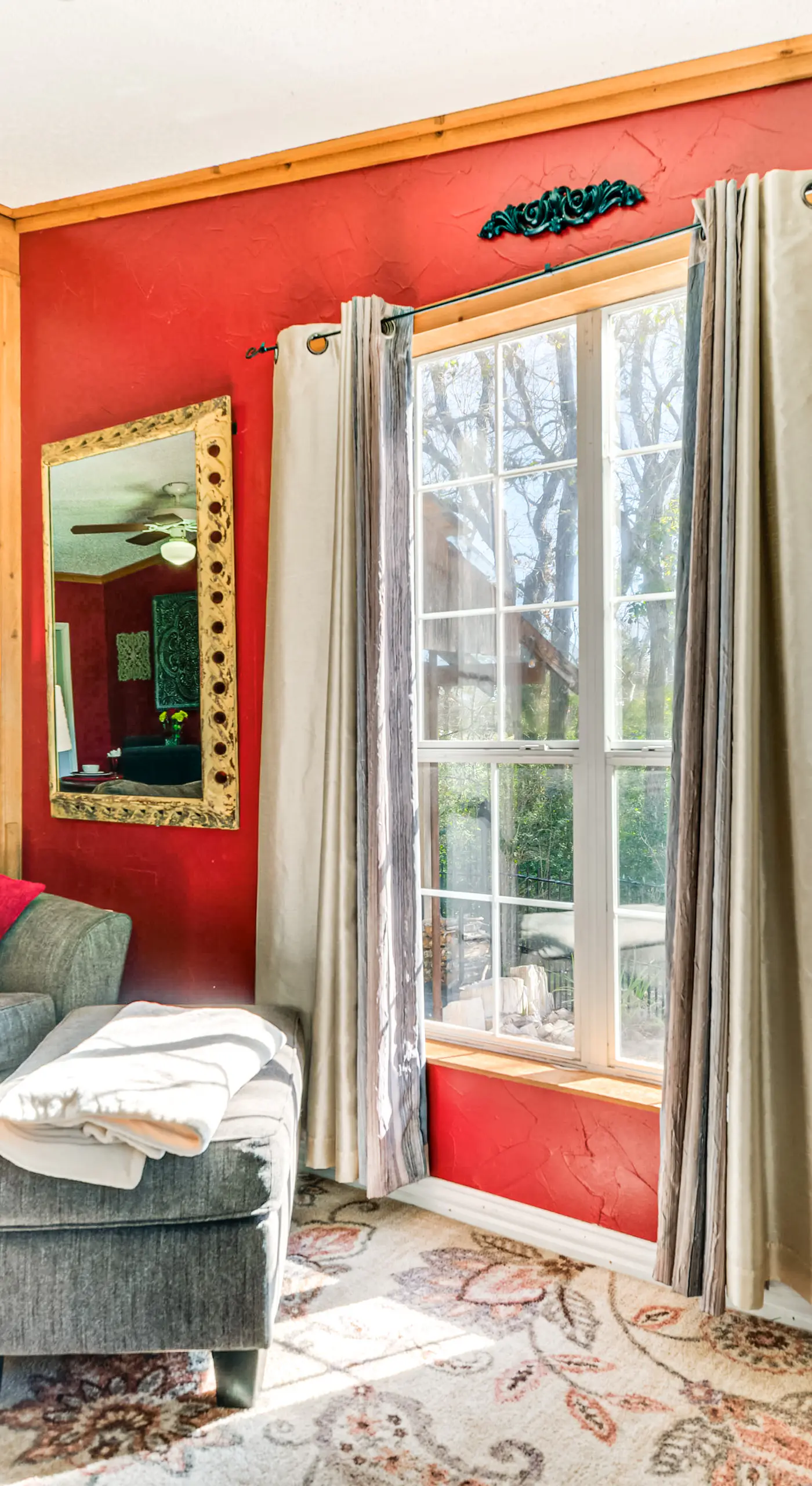 College Station Getaway w/ Hot Tub & Courtyard!