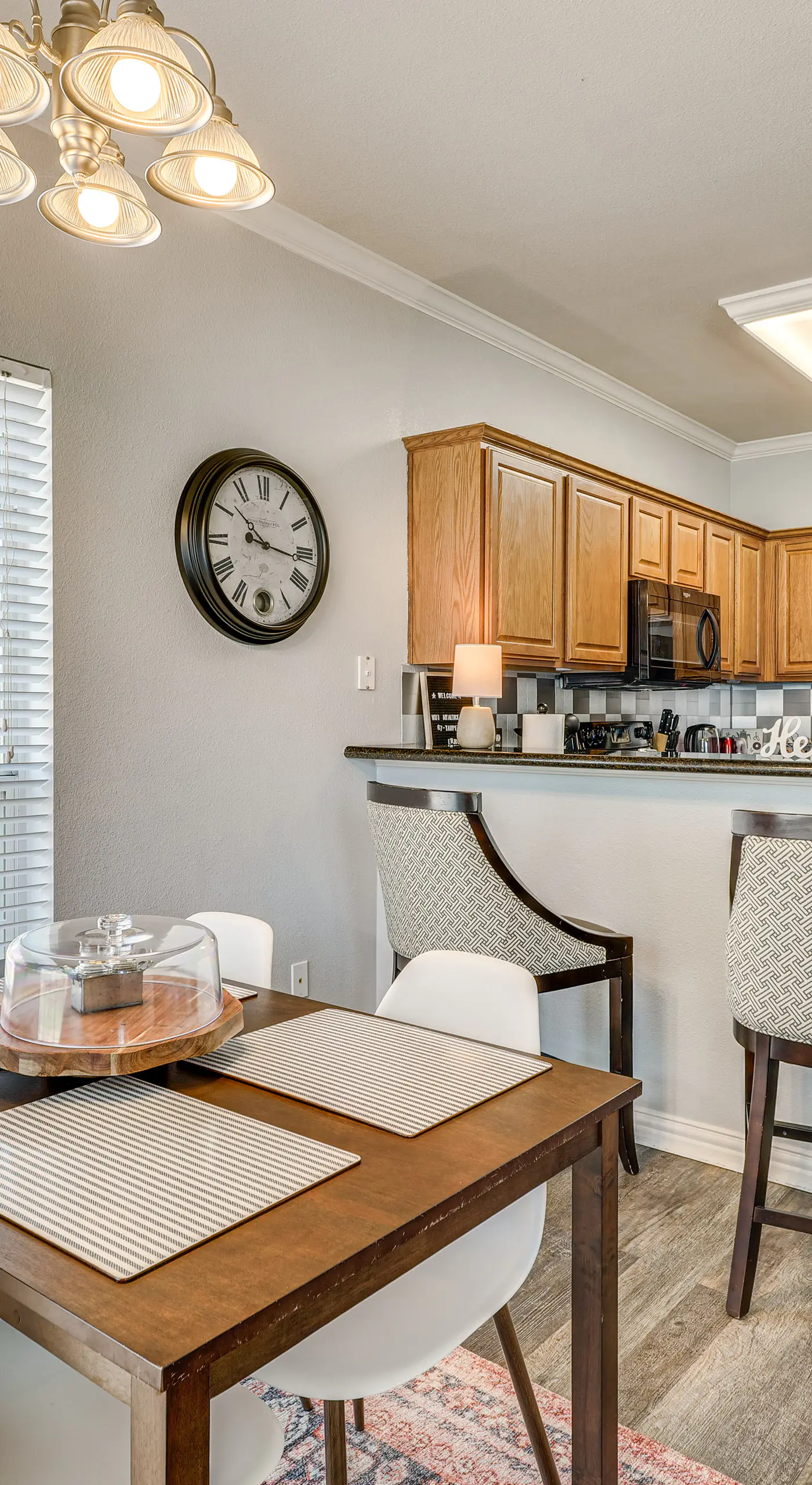 Central College Station Townhome w/ Community Pool