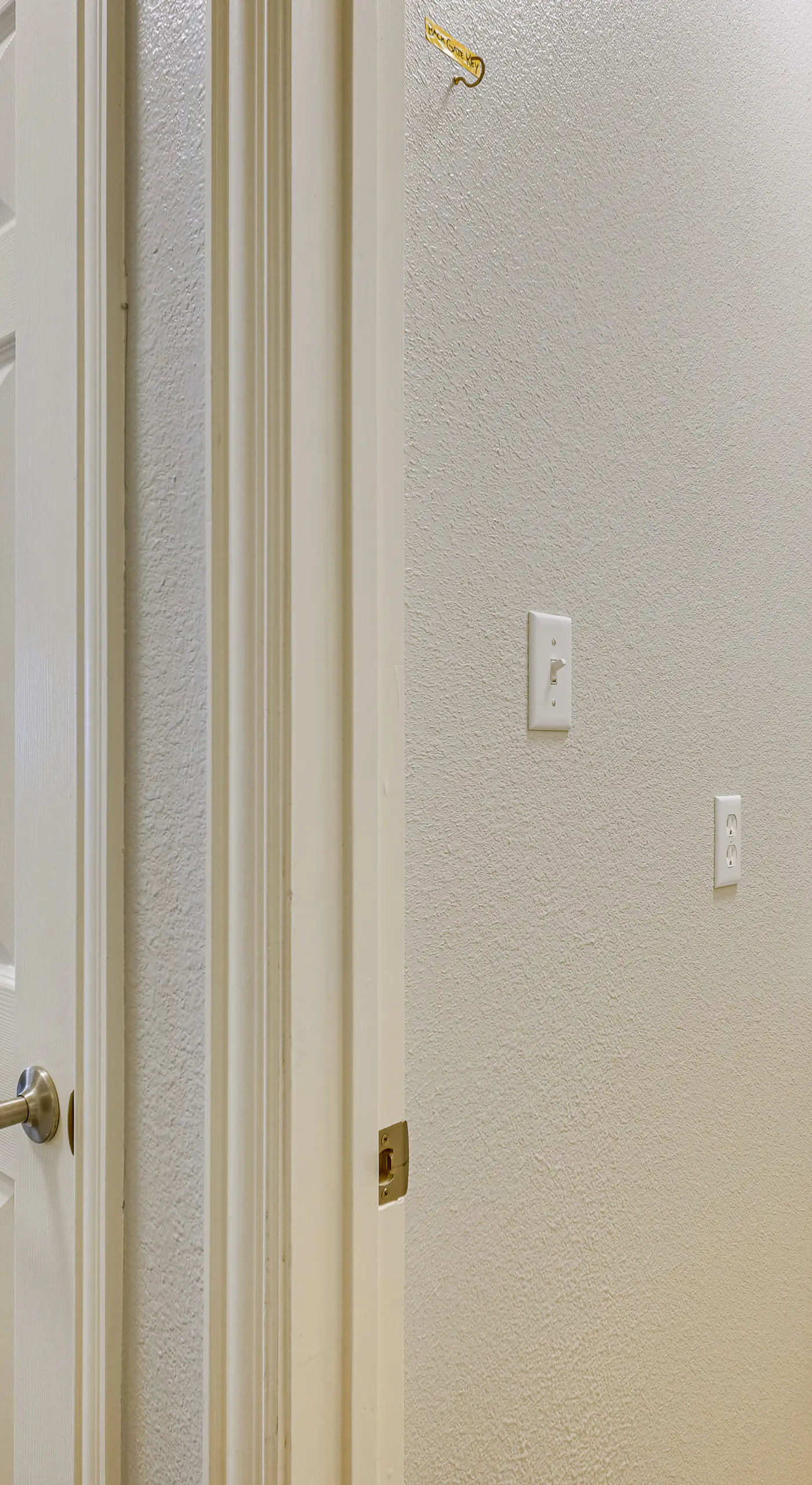 Central College Station Townhome w/ Community Pool
