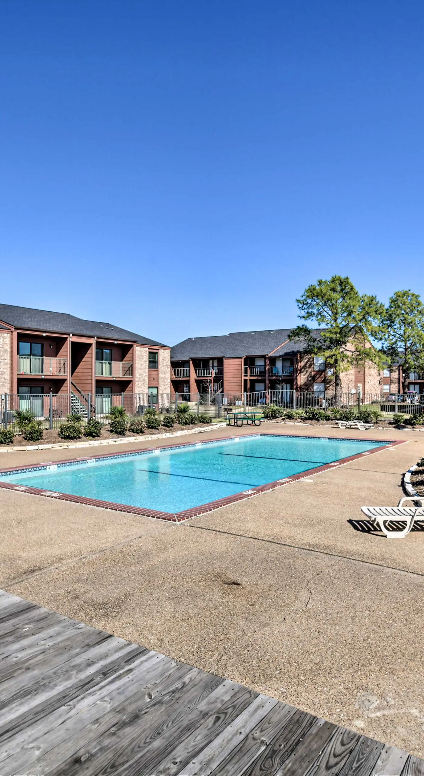Game Day Retreat: Pool Access, 2 Mi to Texas A & M