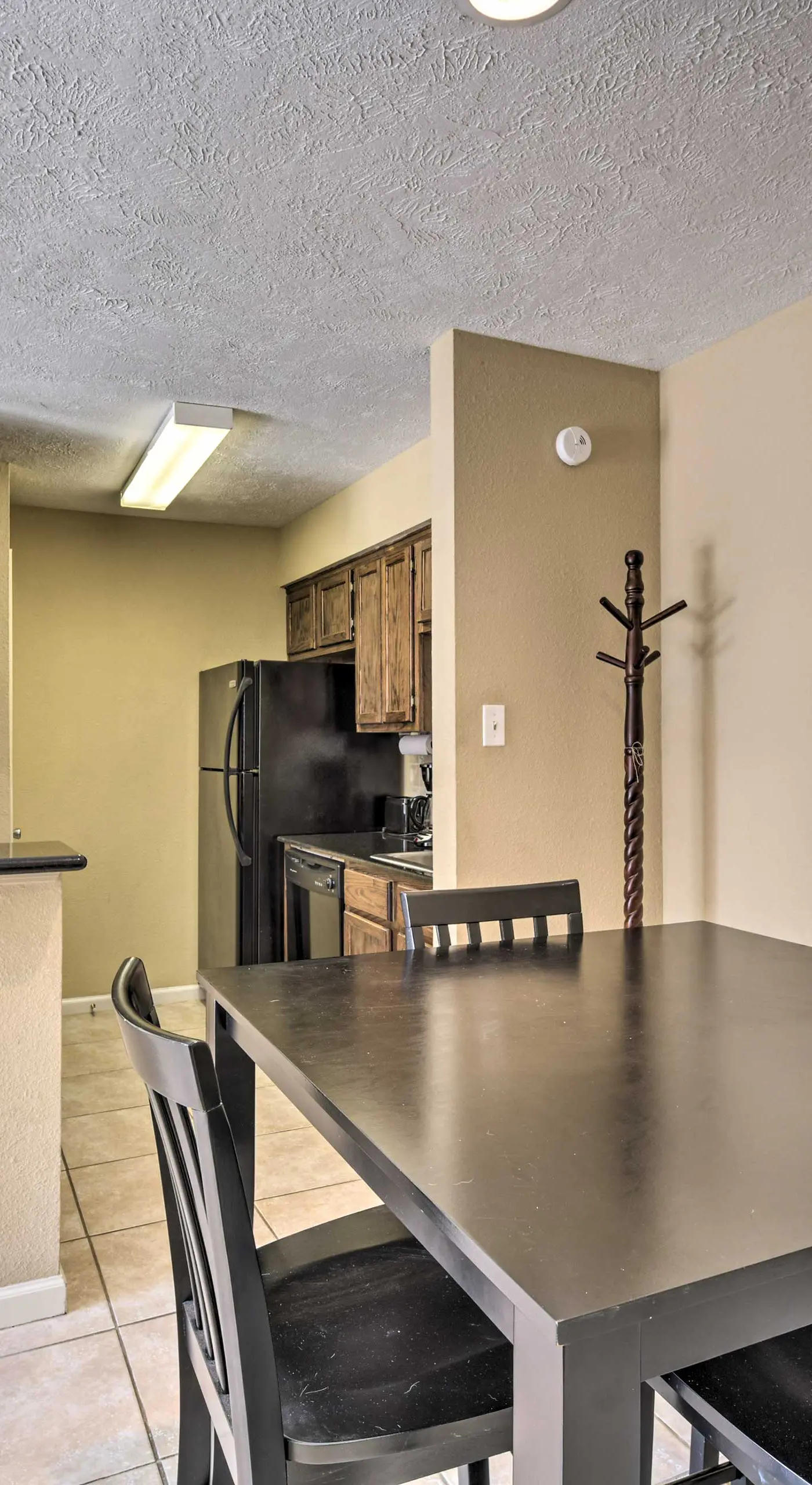 Game Day Retreat: Pool Access, 2 Mi to Texas A & M