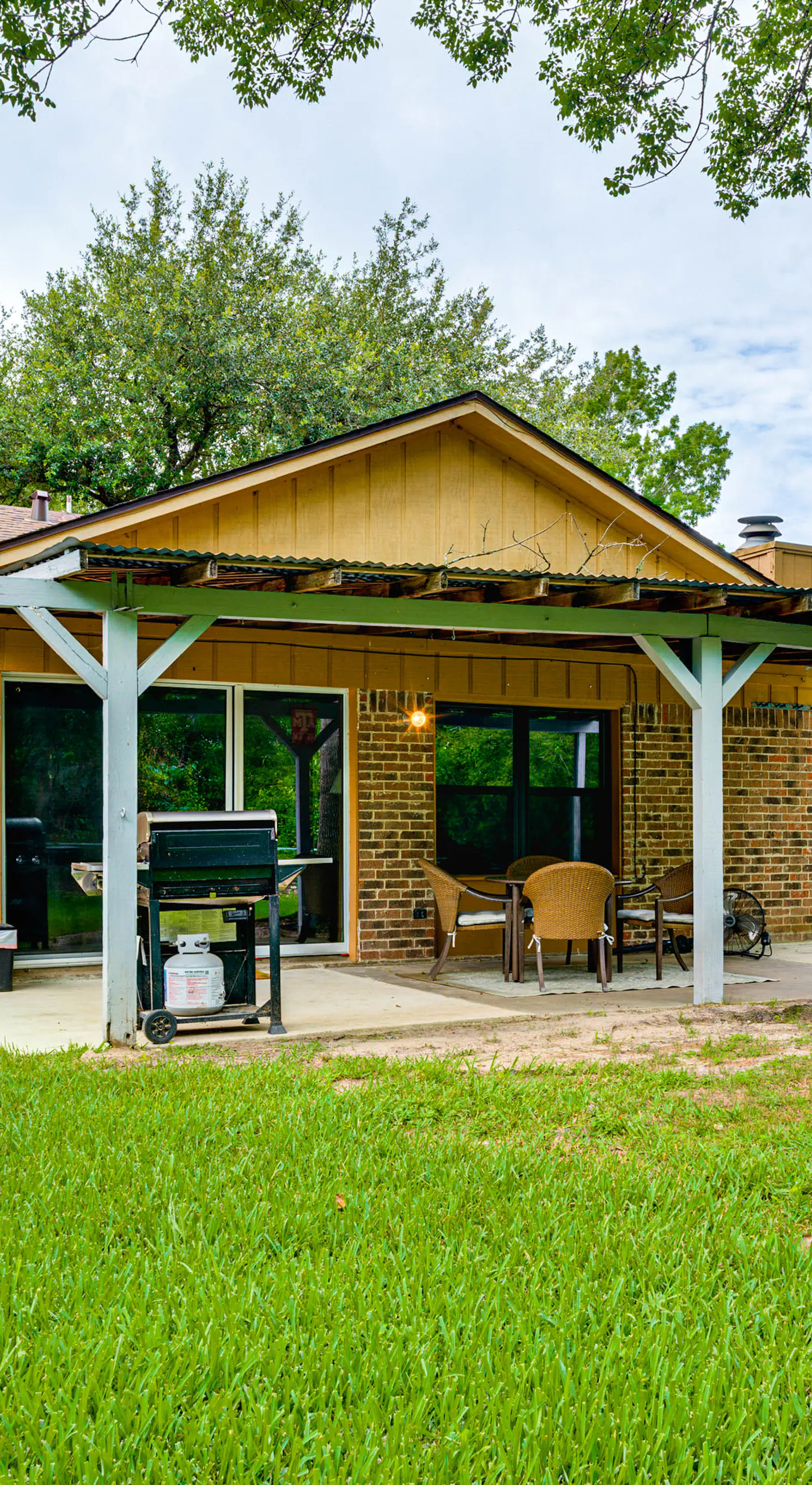 4 Mi to Texas A&M! Cozy Home Away From Home