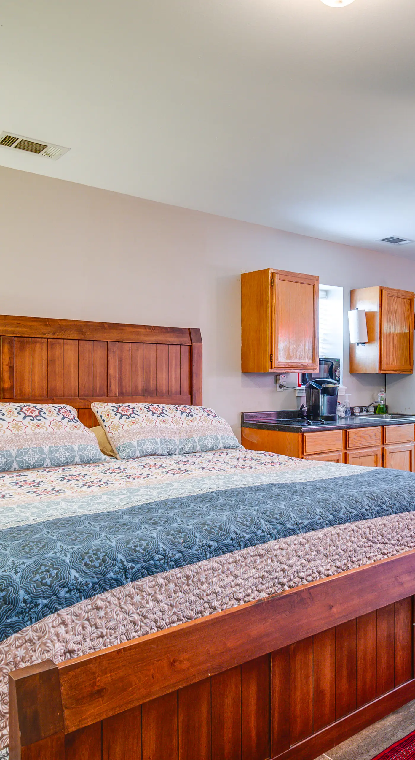2 Mi to 7f Lodge & Events: Rural Retreat!