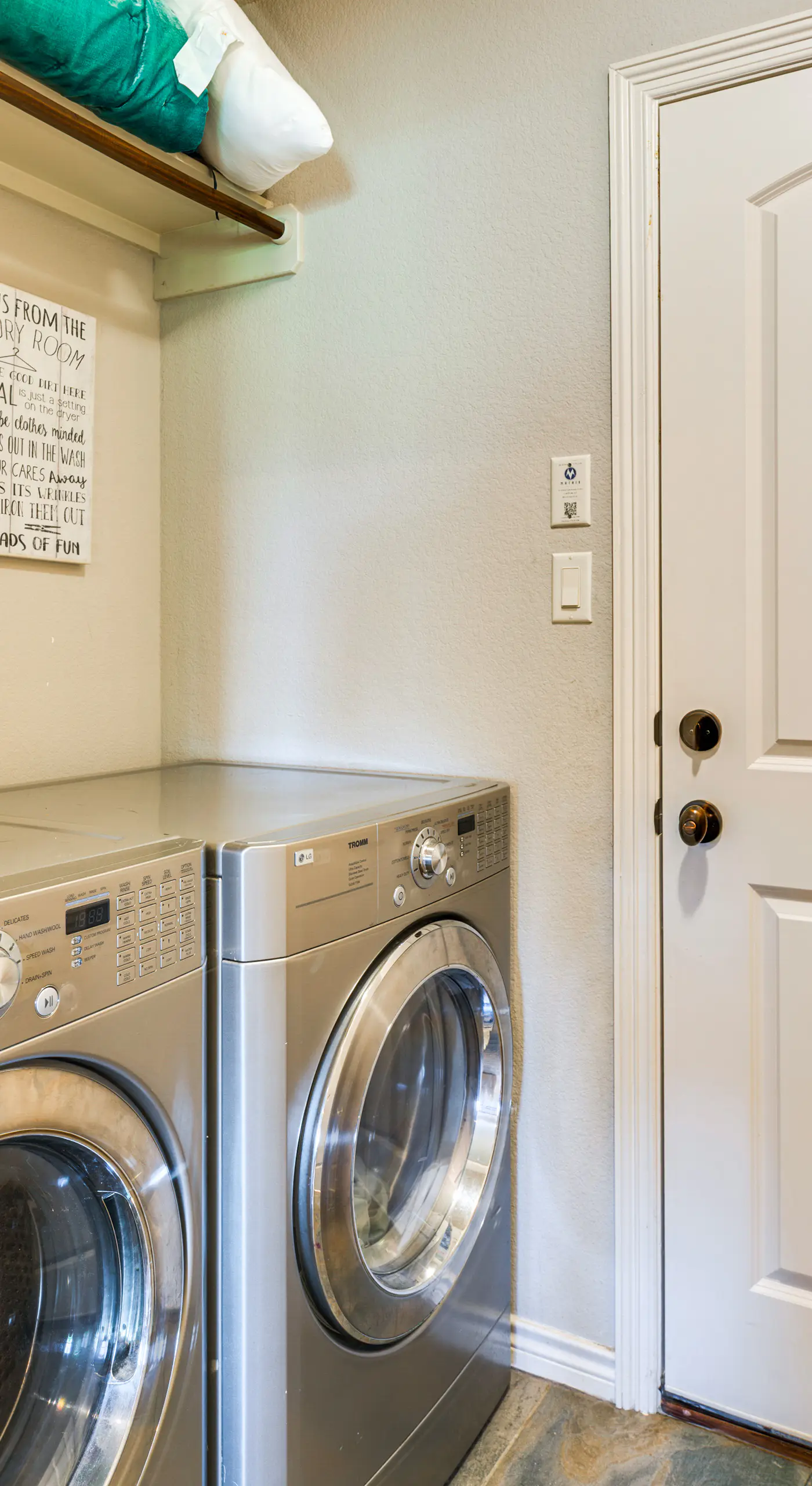 Spacious & Family-Friendly! TAMU Townhome w/ Yard