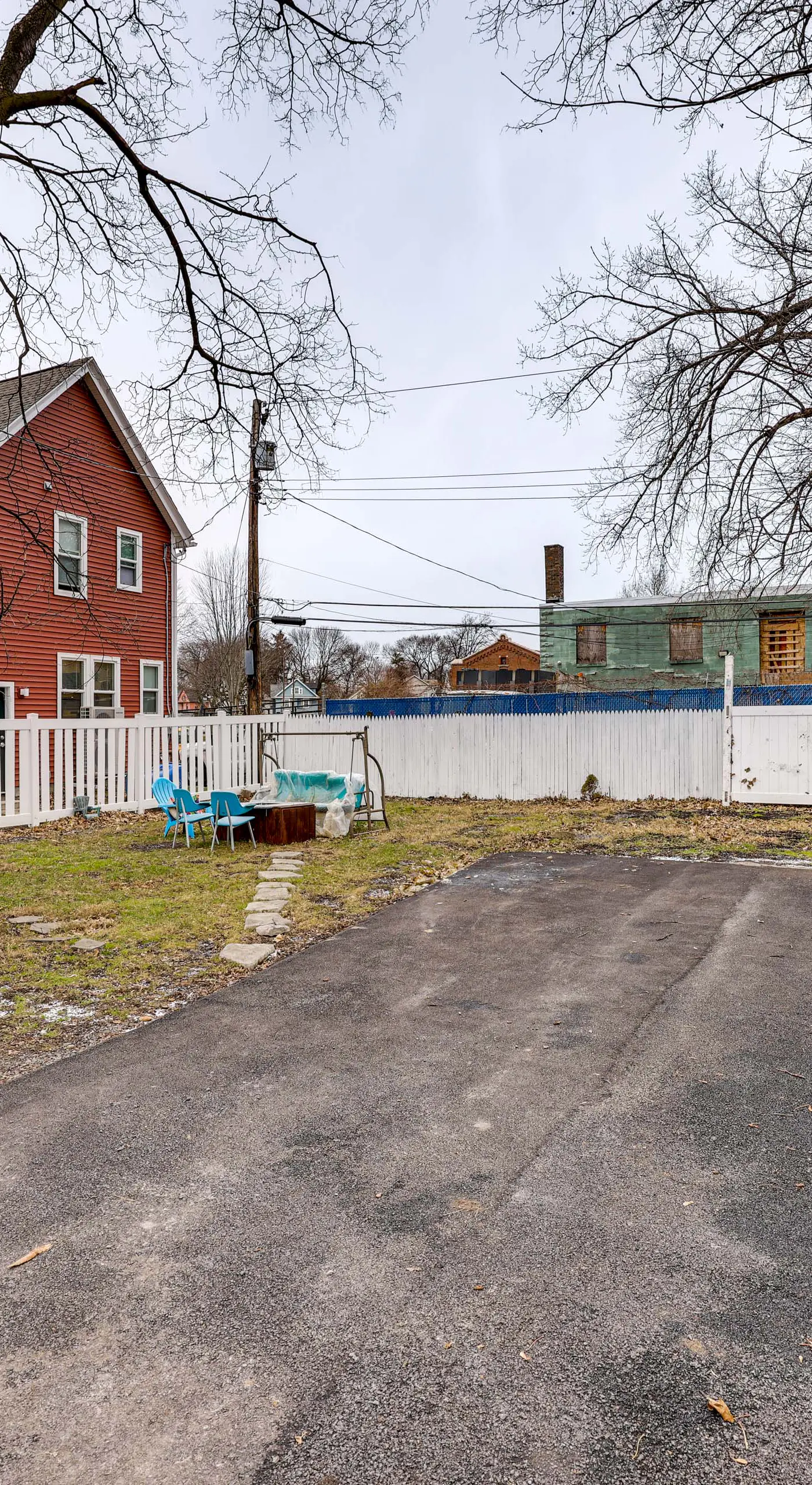 2 Miles to Dtwn! Idyllic Rochester Apt w/ Hot Tub