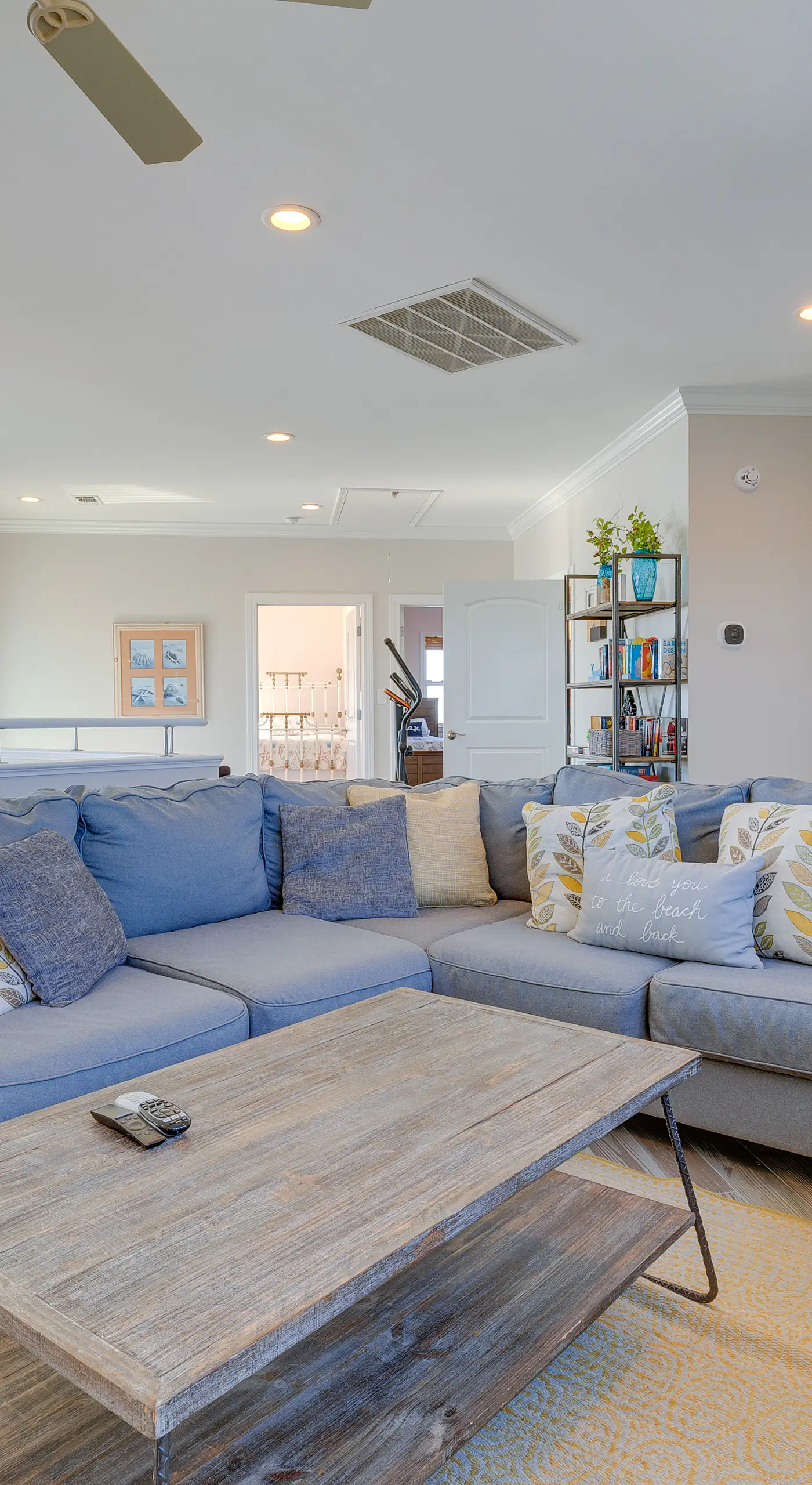 Ocean Springs 'Magnolia Beach House' on Pvt Beach!