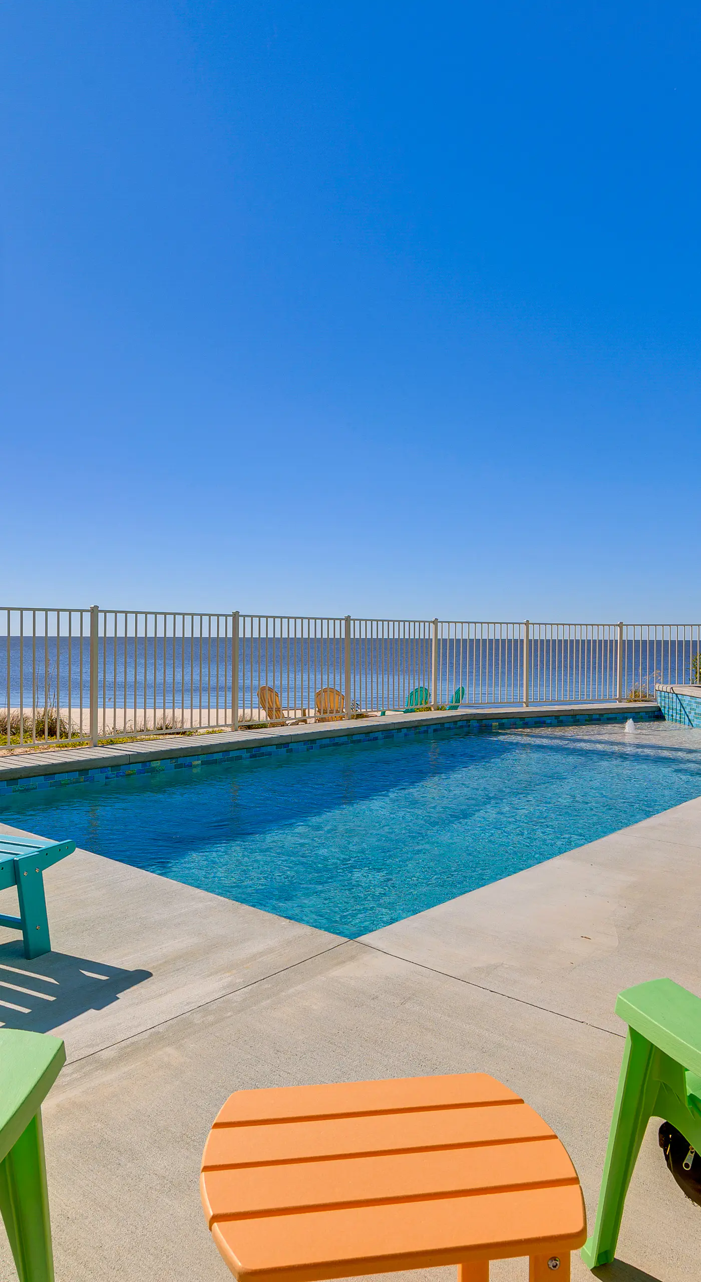 Ocean Springs 'Magnolia Beach House' on Pvt Beach!