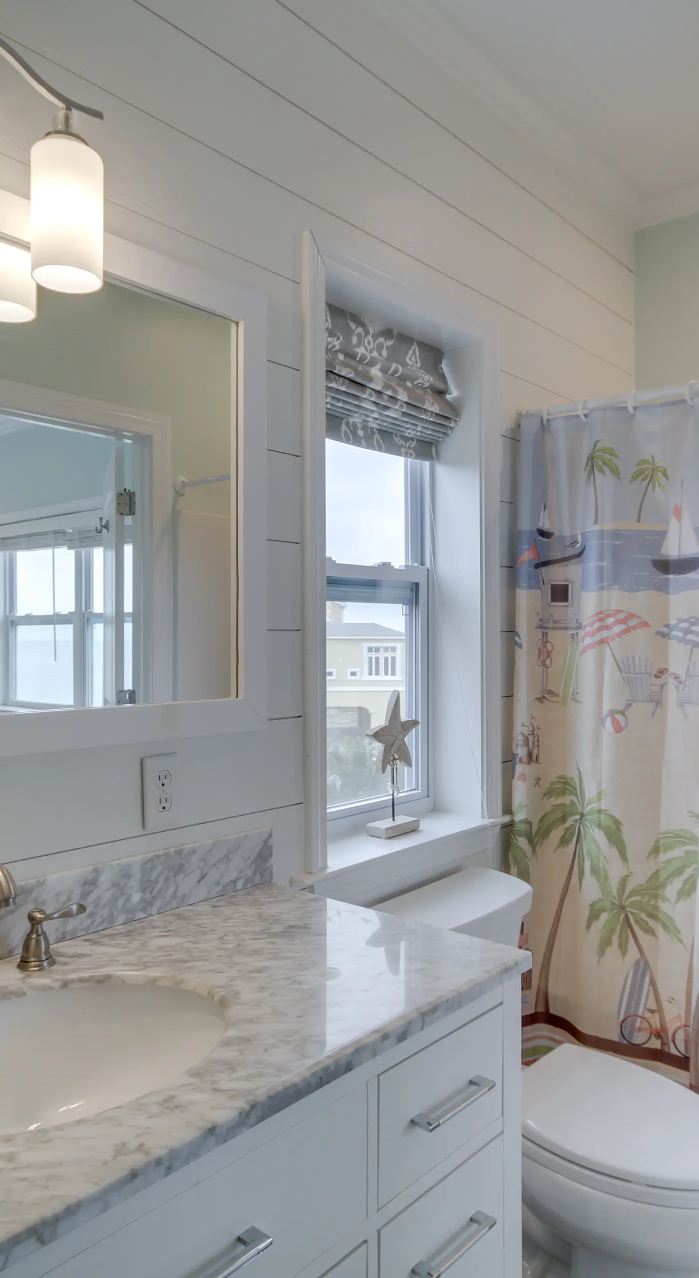 Ocean Springs 'Magnolia Beach House' on Pvt Beach!