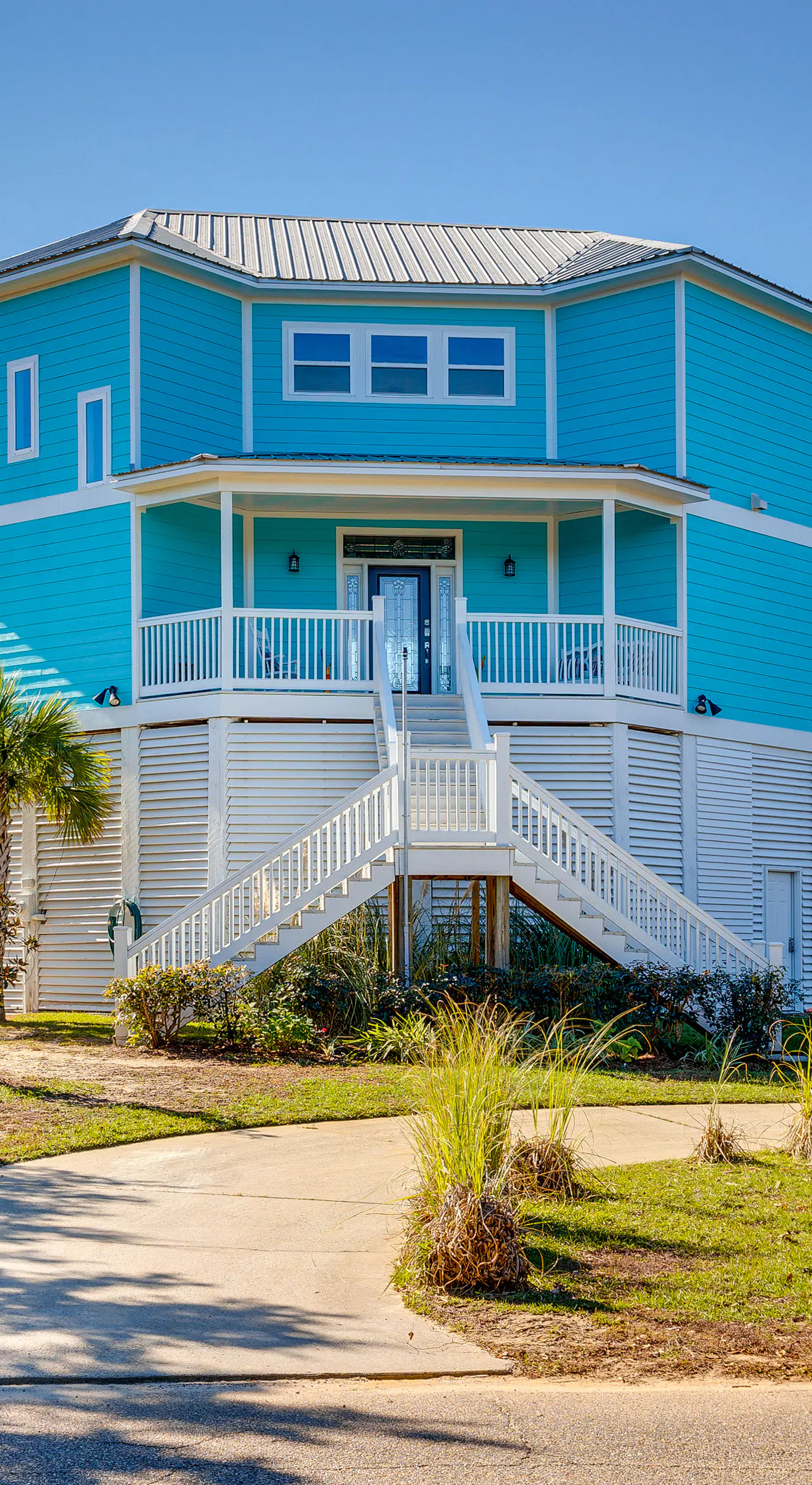 Ocean Springs 'Magnolia Beach House' on Pvt Beach!