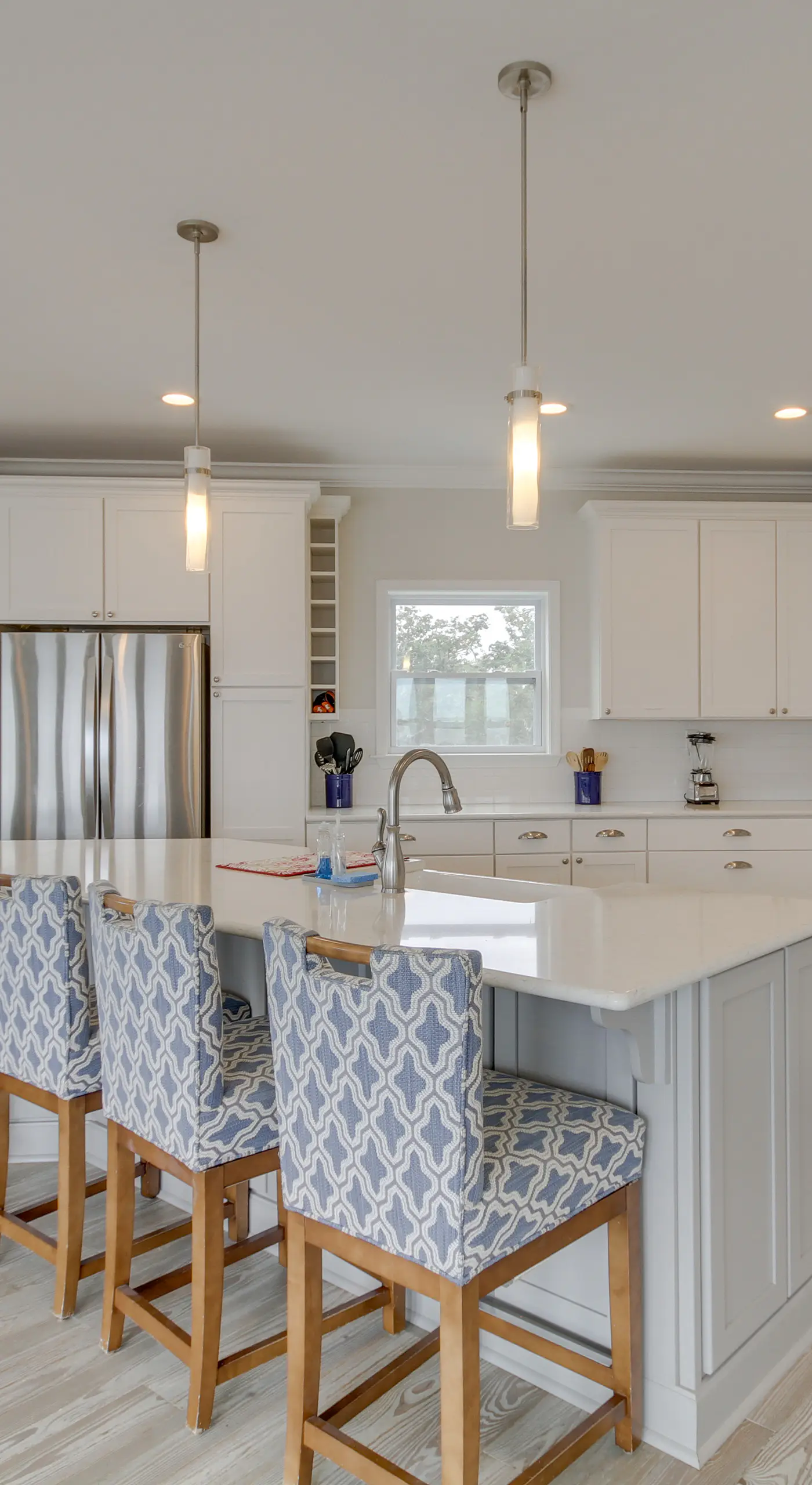 Ocean Springs 'Magnolia Beach House' on Pvt Beach!