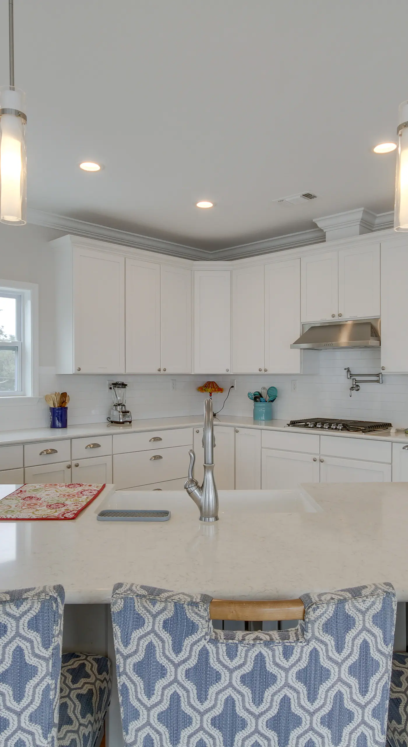 Ocean Springs 'Magnolia Beach House' on Pvt Beach!