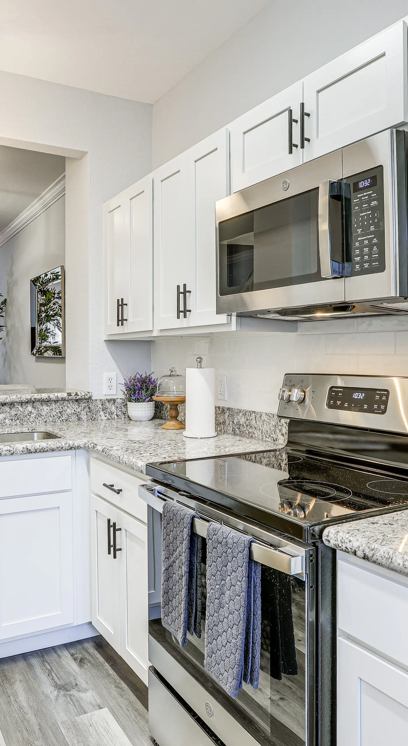 Tranquil Gainesville Gem w/ Lanai & Pool Access!
