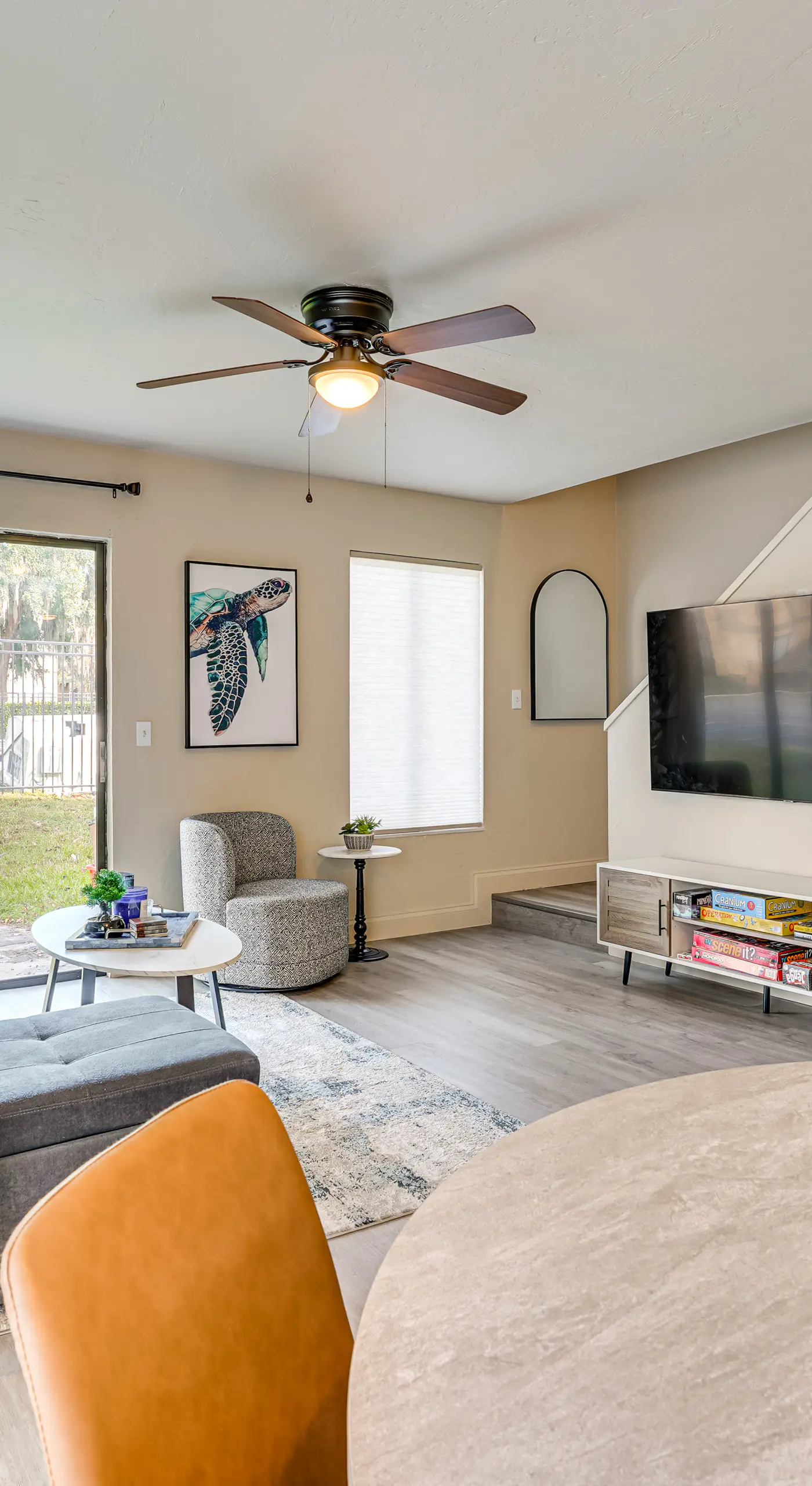 2 Mi to UF Campus: Modern Condo w/ Pool Access!