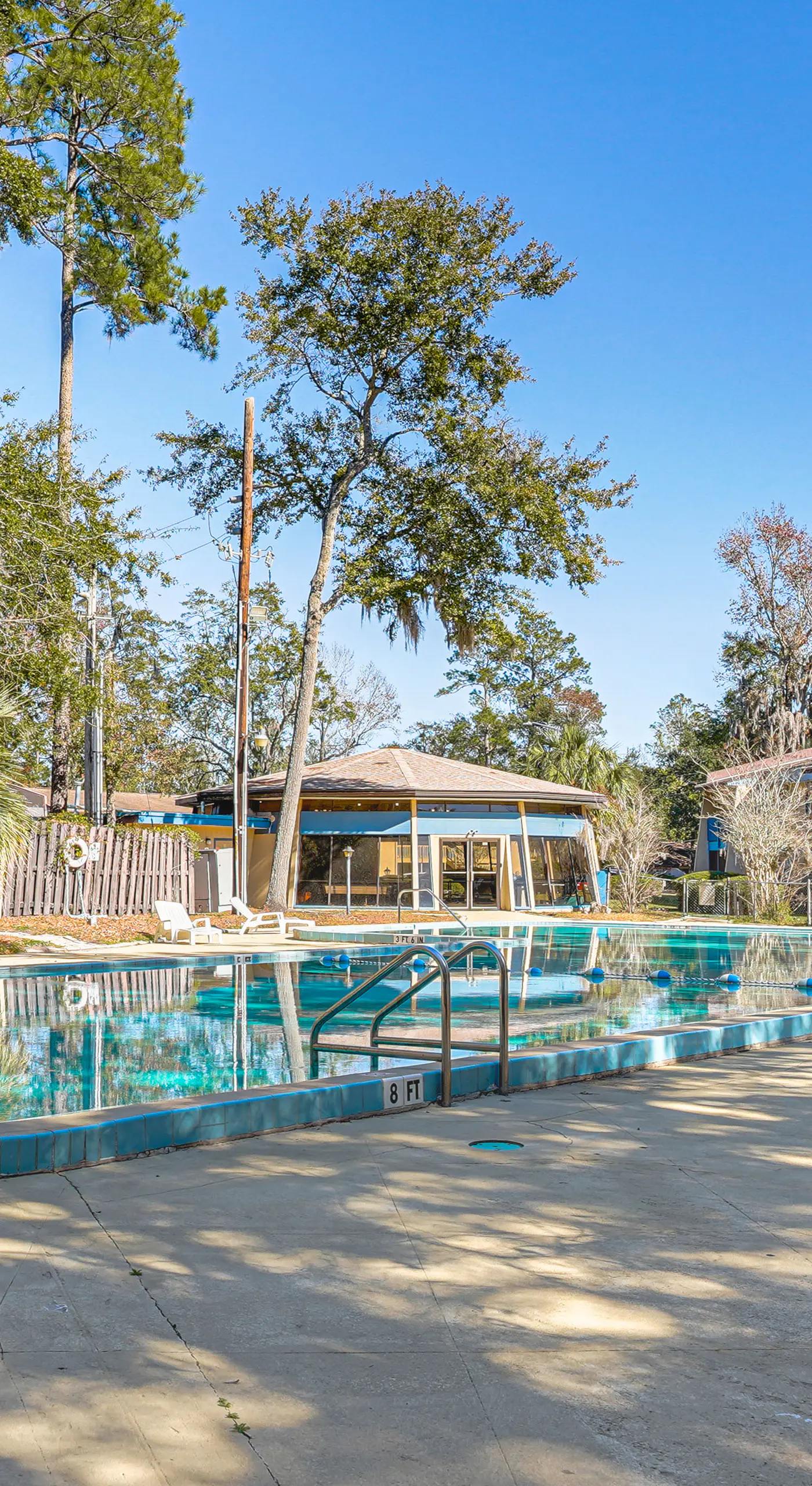 Pool Access! UF + Game Day Base in Gainesville