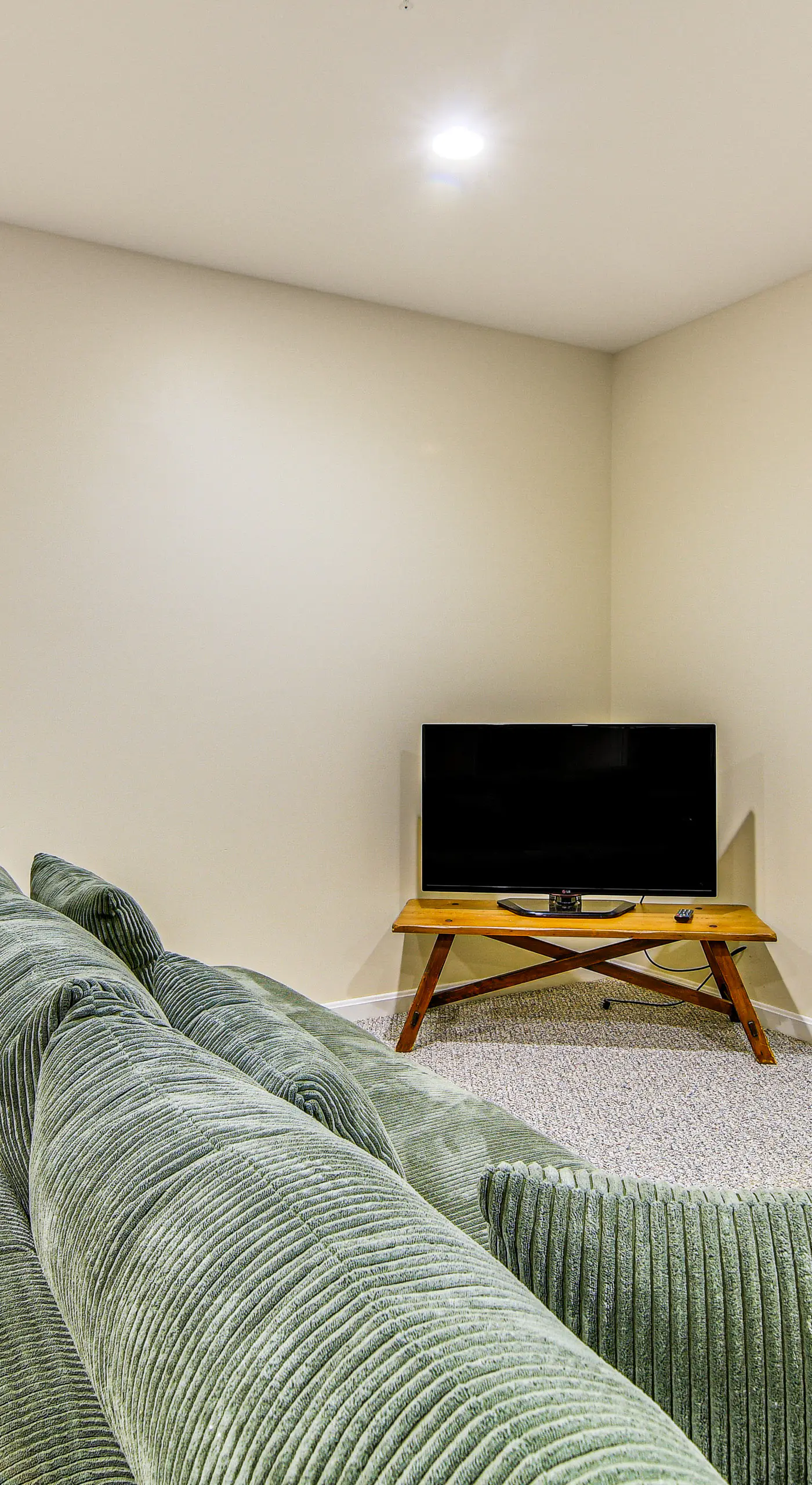 Ski-In/Ski-Out Condo at Pleasant Mountain!