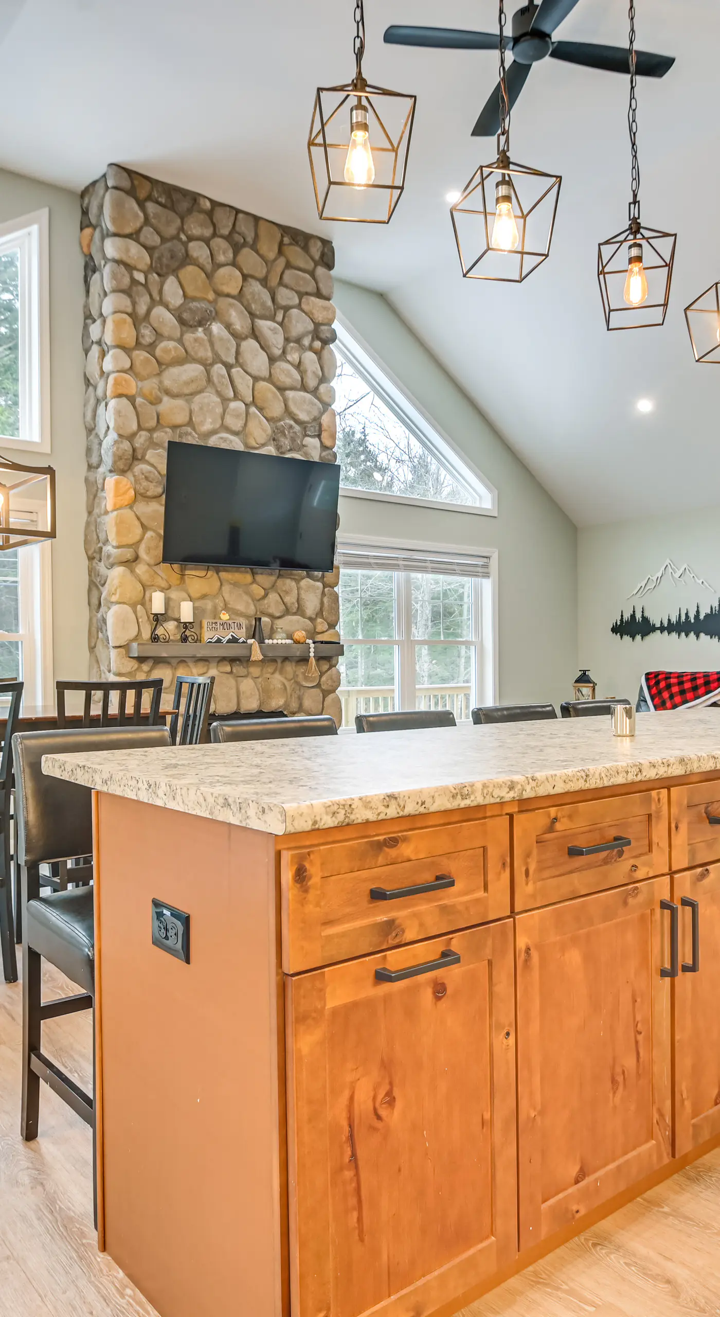 Ski, Swim, Kayak, Fish & Boat! Fam Bridgton Home