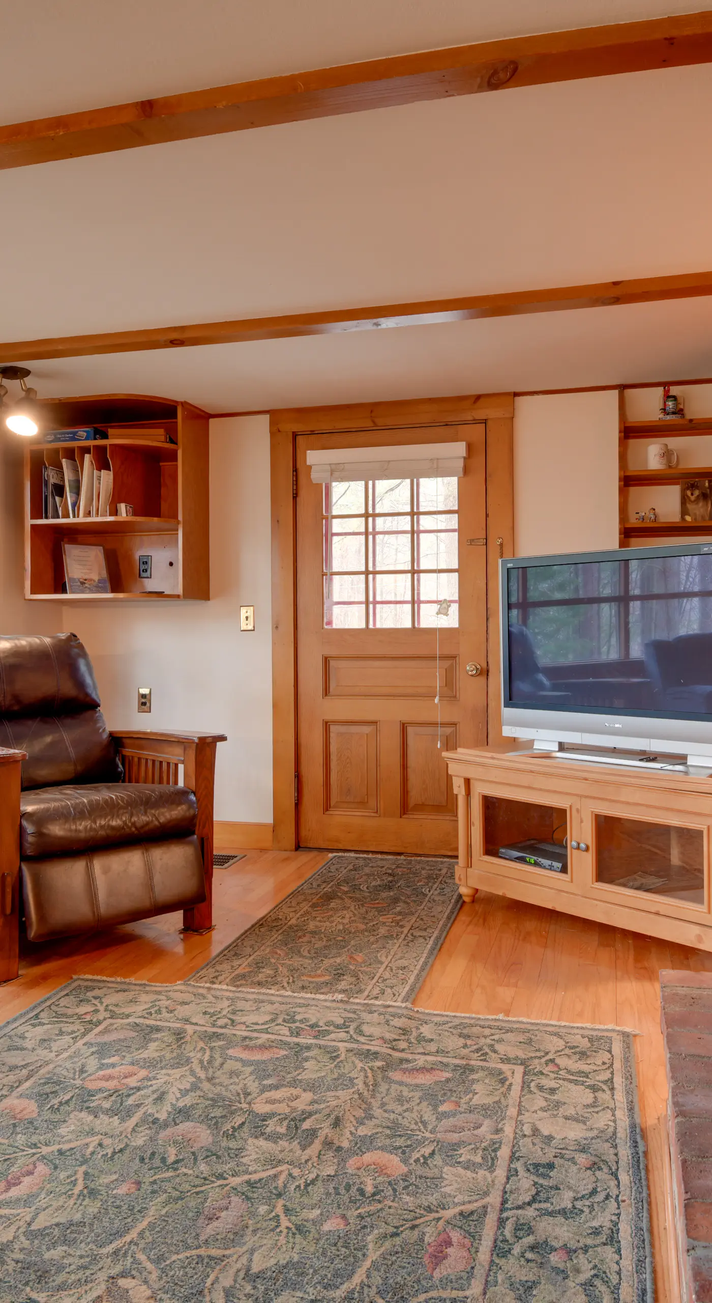 North Conway Home < Walk to Slopes at Cranmore!