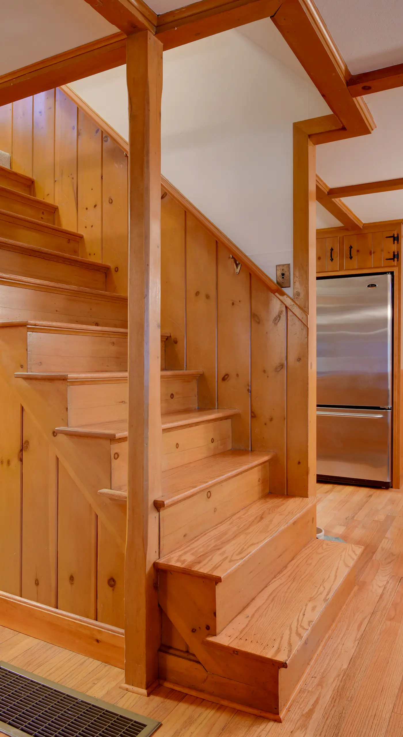 North Conway Home < Walk to Slopes at Cranmore!