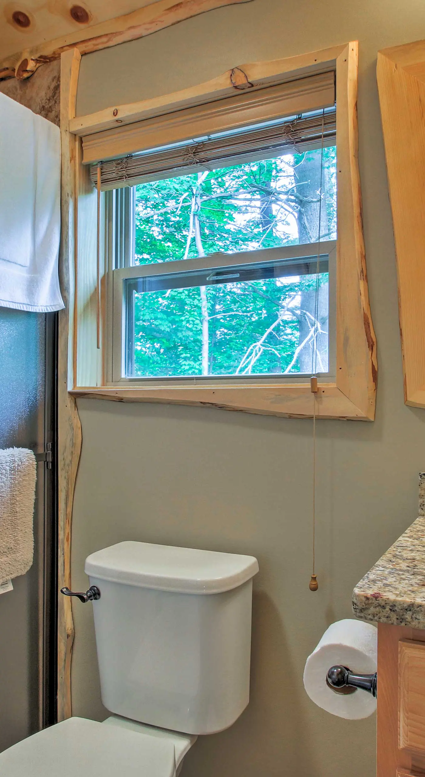 Timber Home: Walk to Slopes & N Conway Shops!