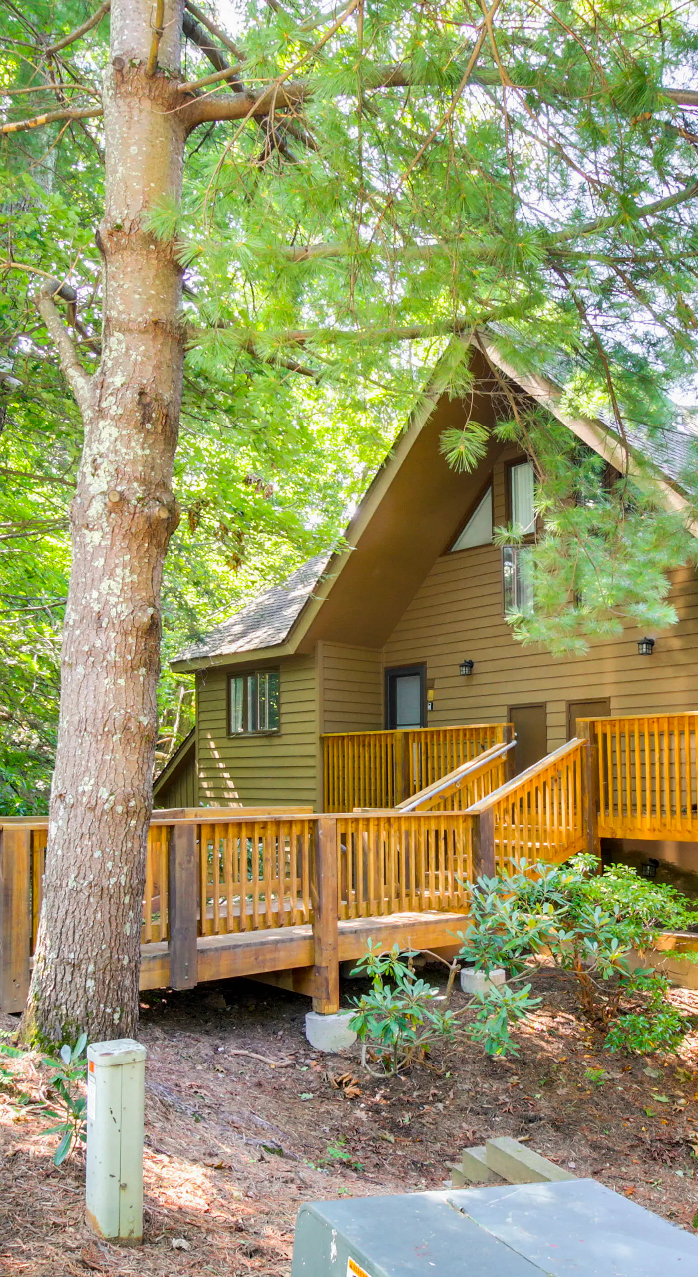 Wintergreen Resort Condo w/ Deck, 0.3 Mi to Slopes