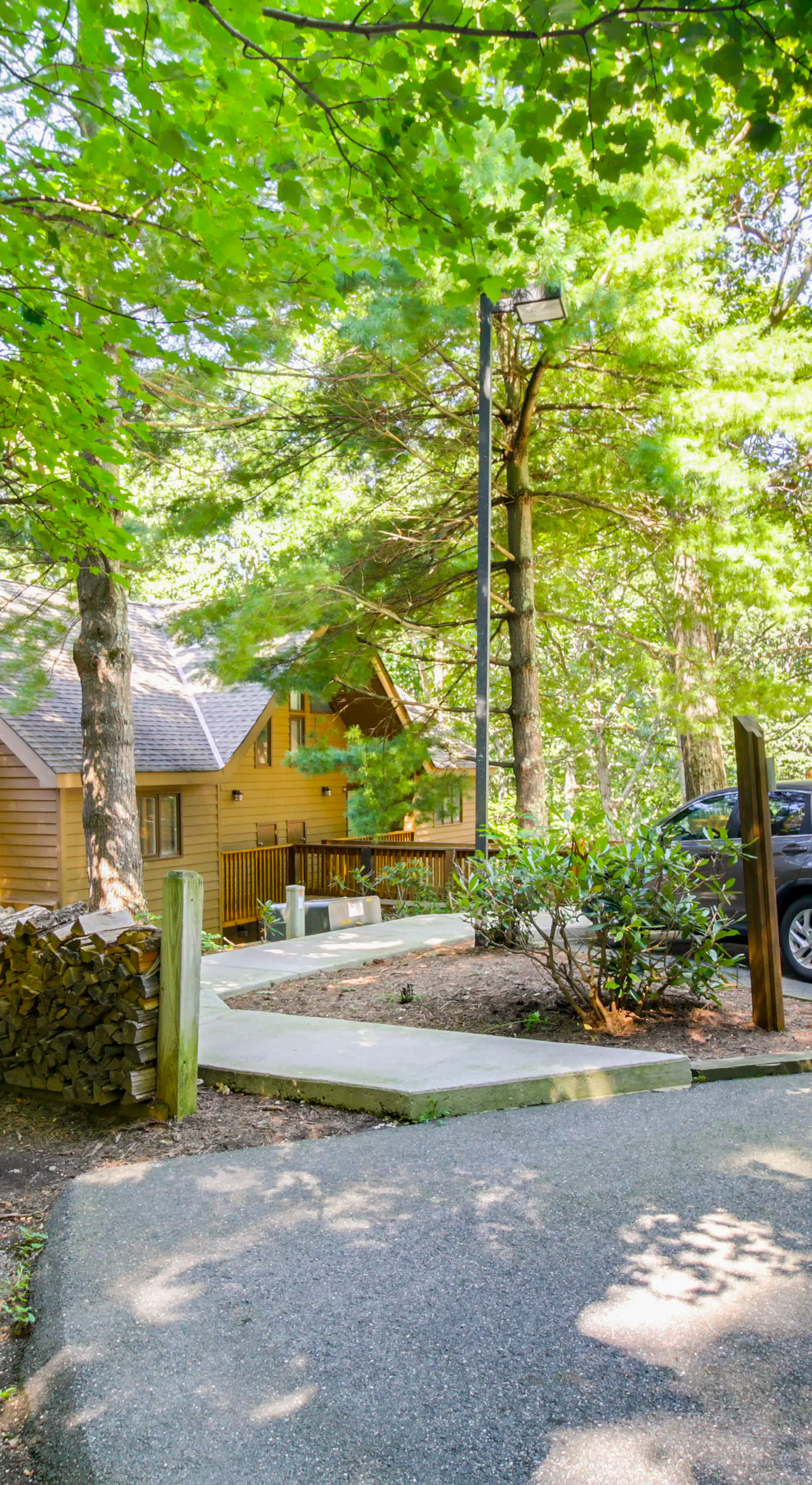 Wintergreen Resort Condo w/ Deck, 0.3 Mi to Slopes
