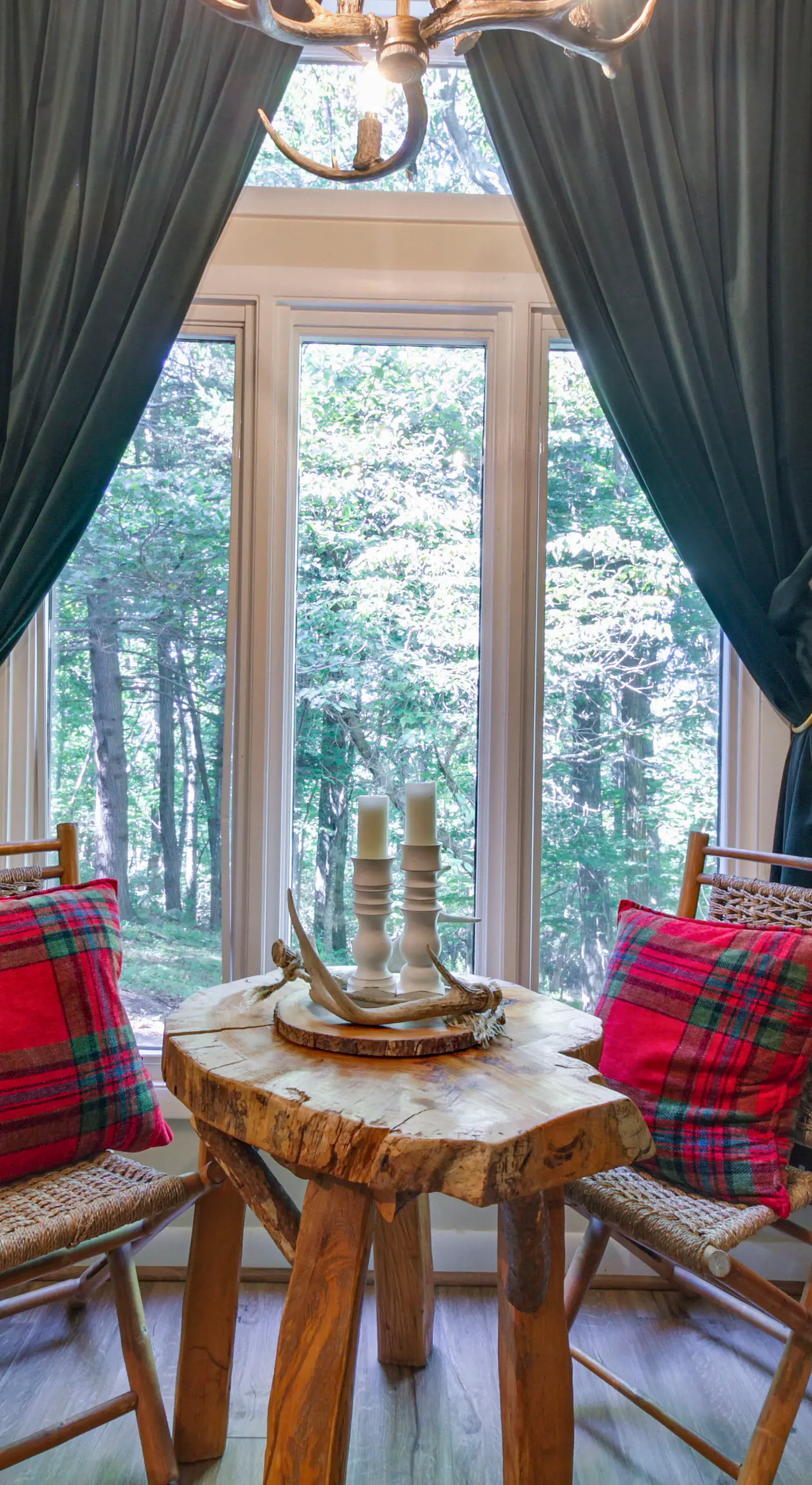 Wintergreen Resort Condo w/ Deck, 0.3 Mi to Slopes