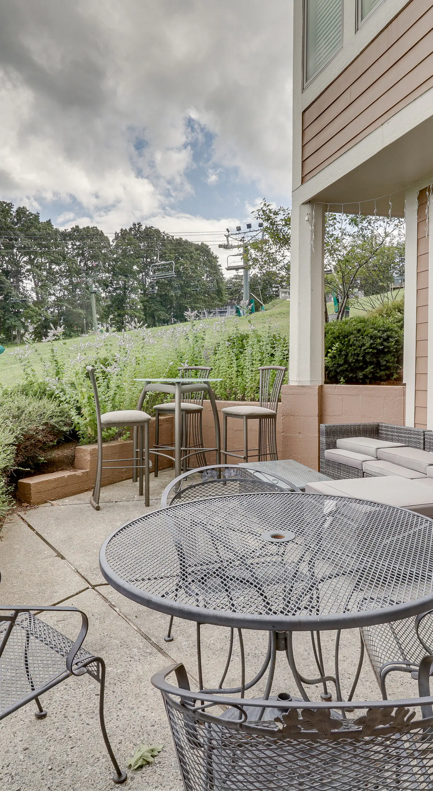 All-Season Fun! Wintergreen Resort Condo w/ Views