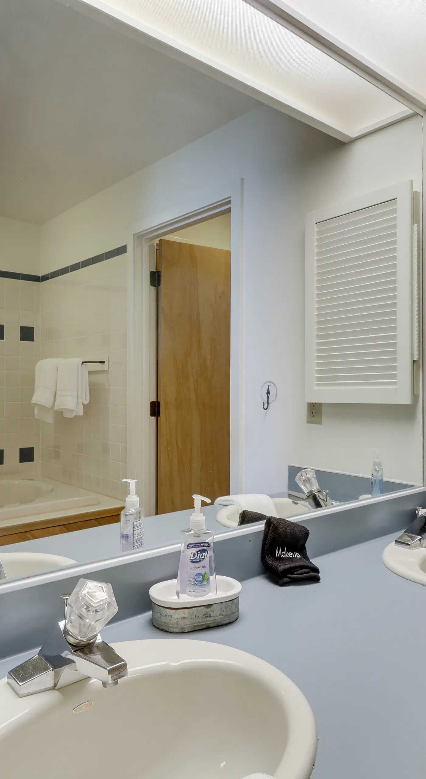 All-Season Fun! Wintergreen Resort Condo w/ Views