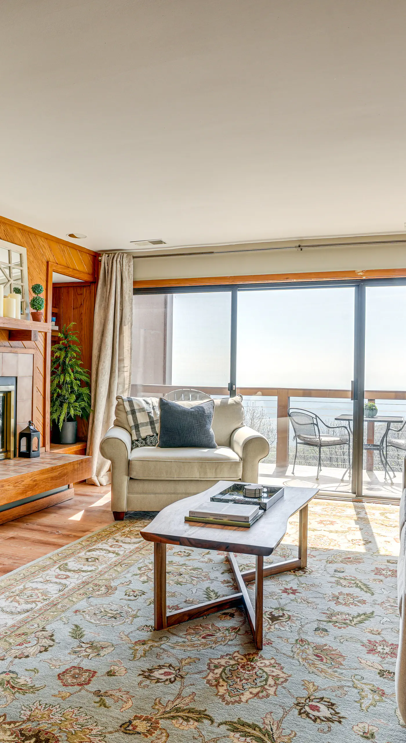 Pool Access: Scenic Condo in Wintergreen Resort!