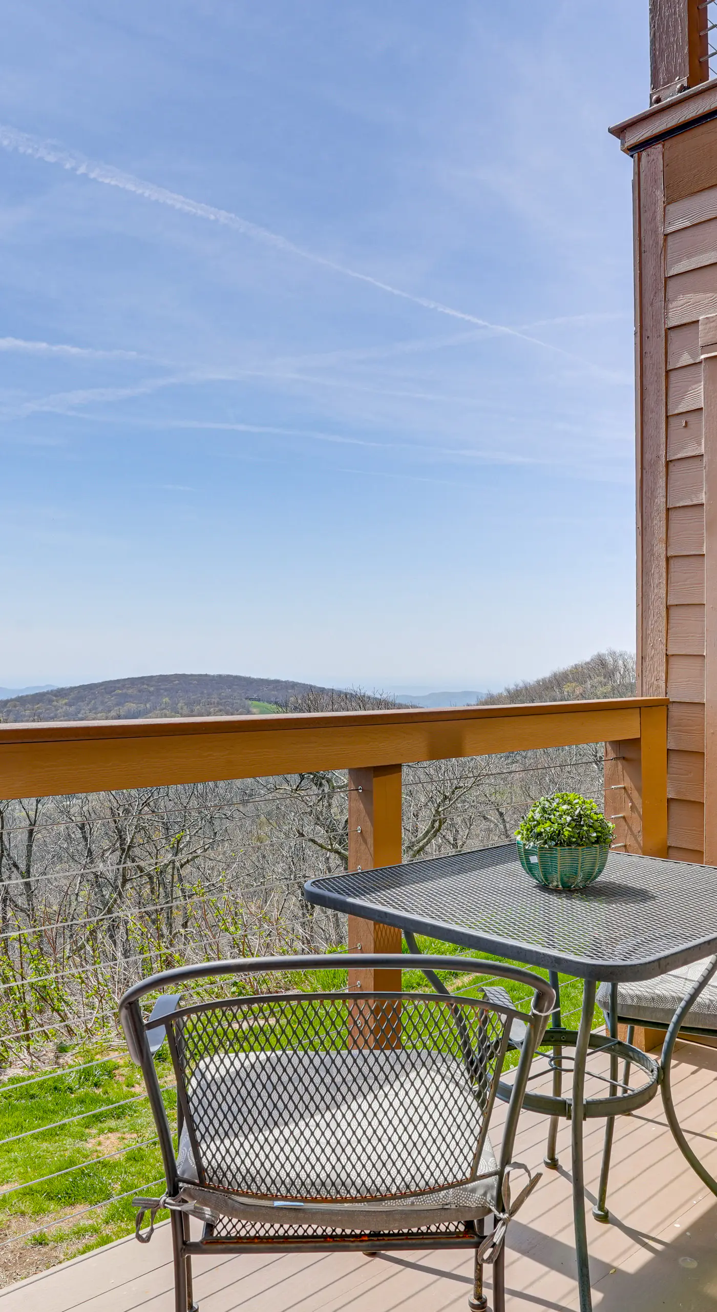 Pool Access: Scenic Condo in Wintergreen Resort!