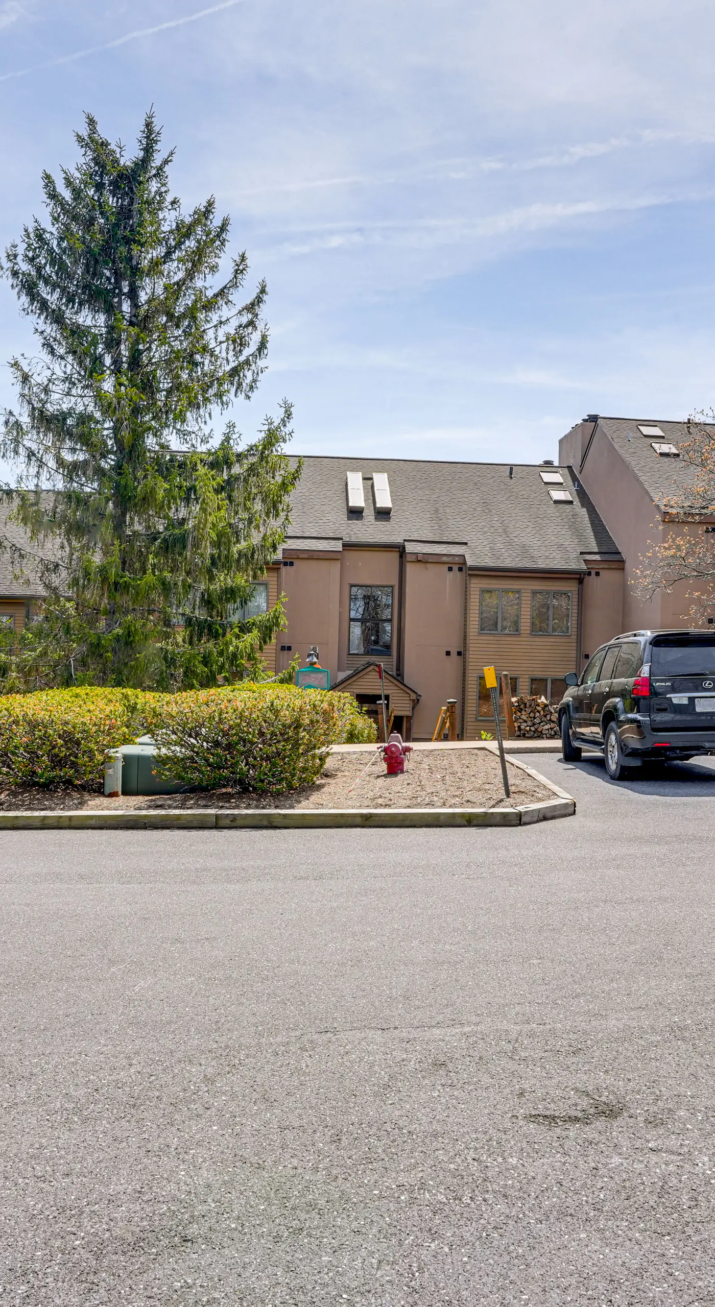 Pool Access: Scenic Condo in Wintergreen Resort!