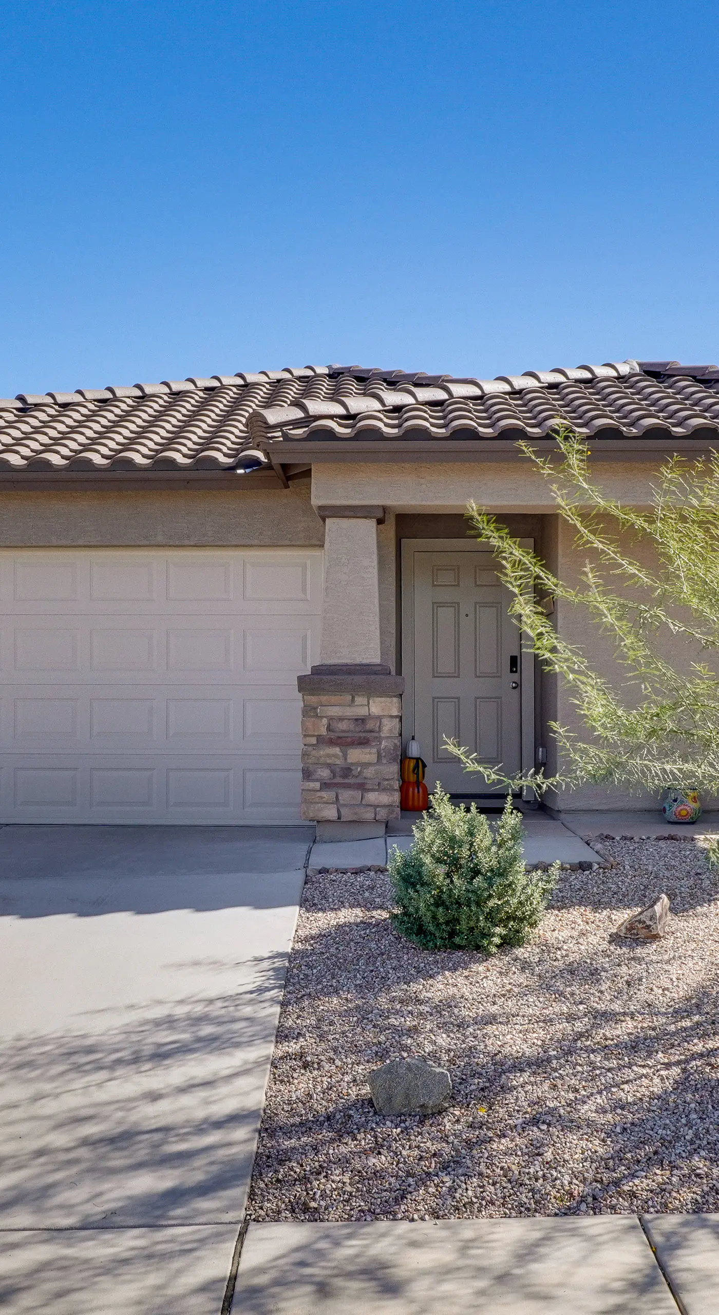 6 Mi to State Park: Newly Built Home in Benson!
