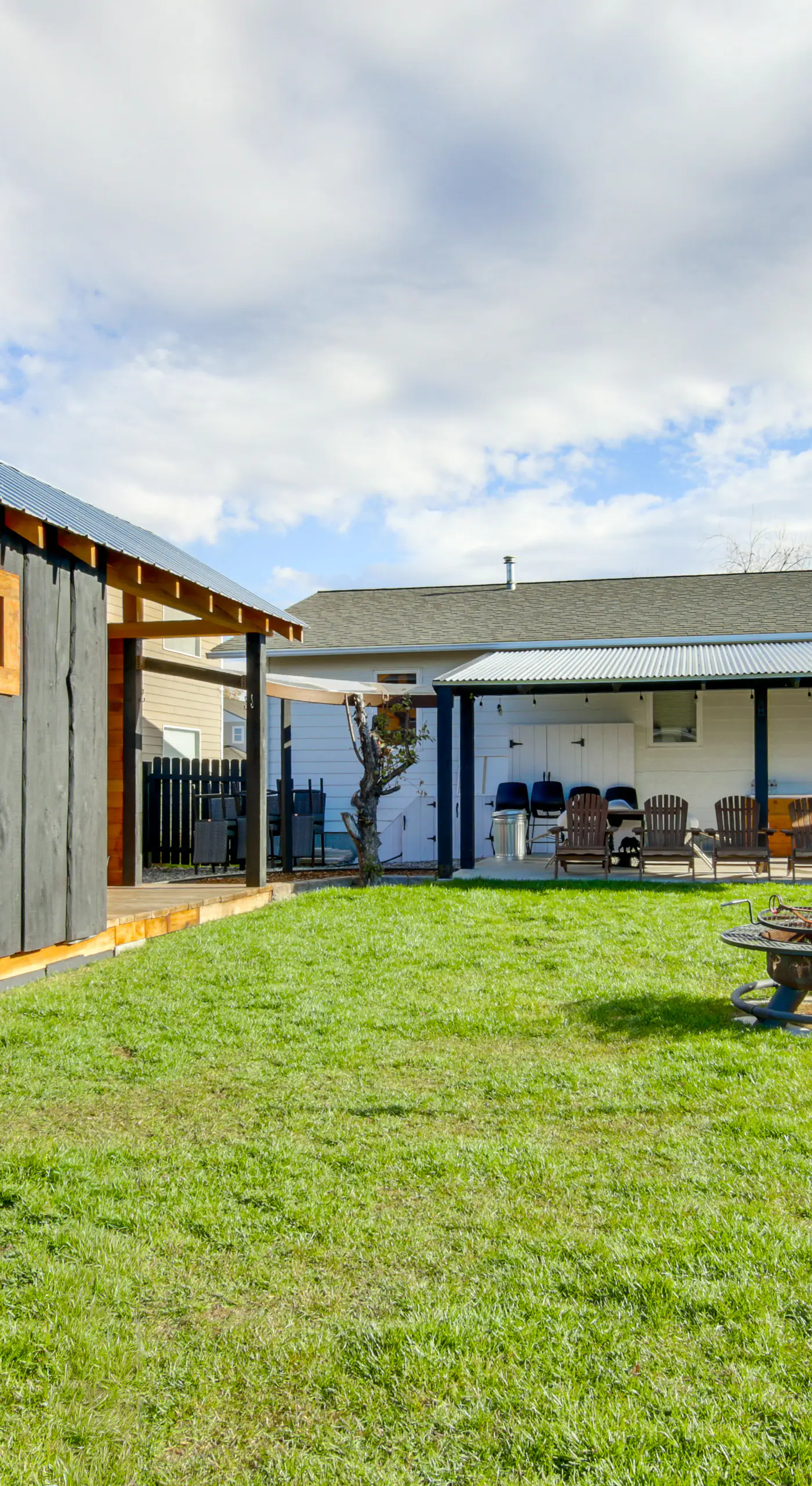 12 Mi to Bozeman: Duplex w/ Sauna & Yard