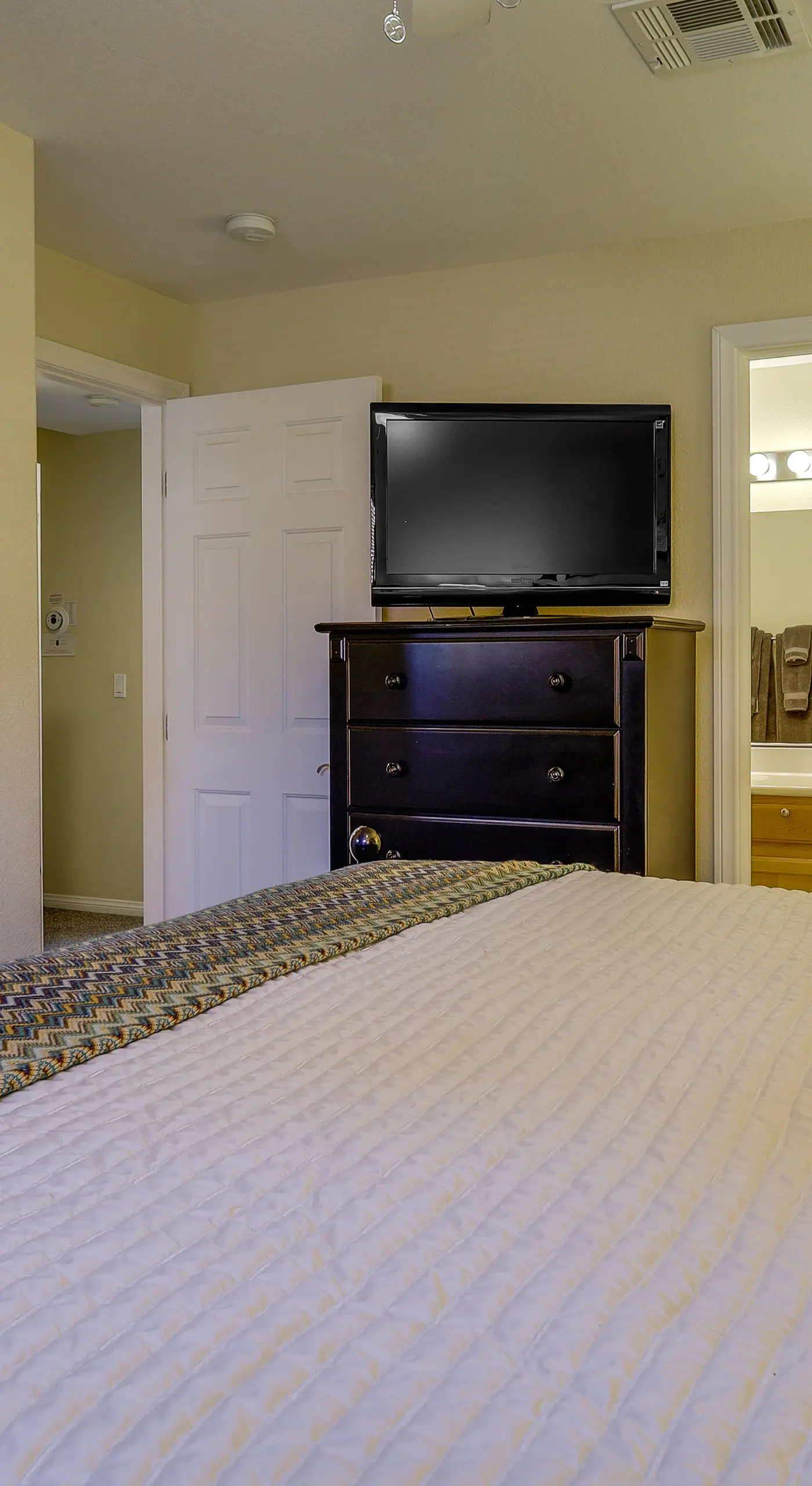 Mesquite Condo w/ Community Pool & Hot Tub!