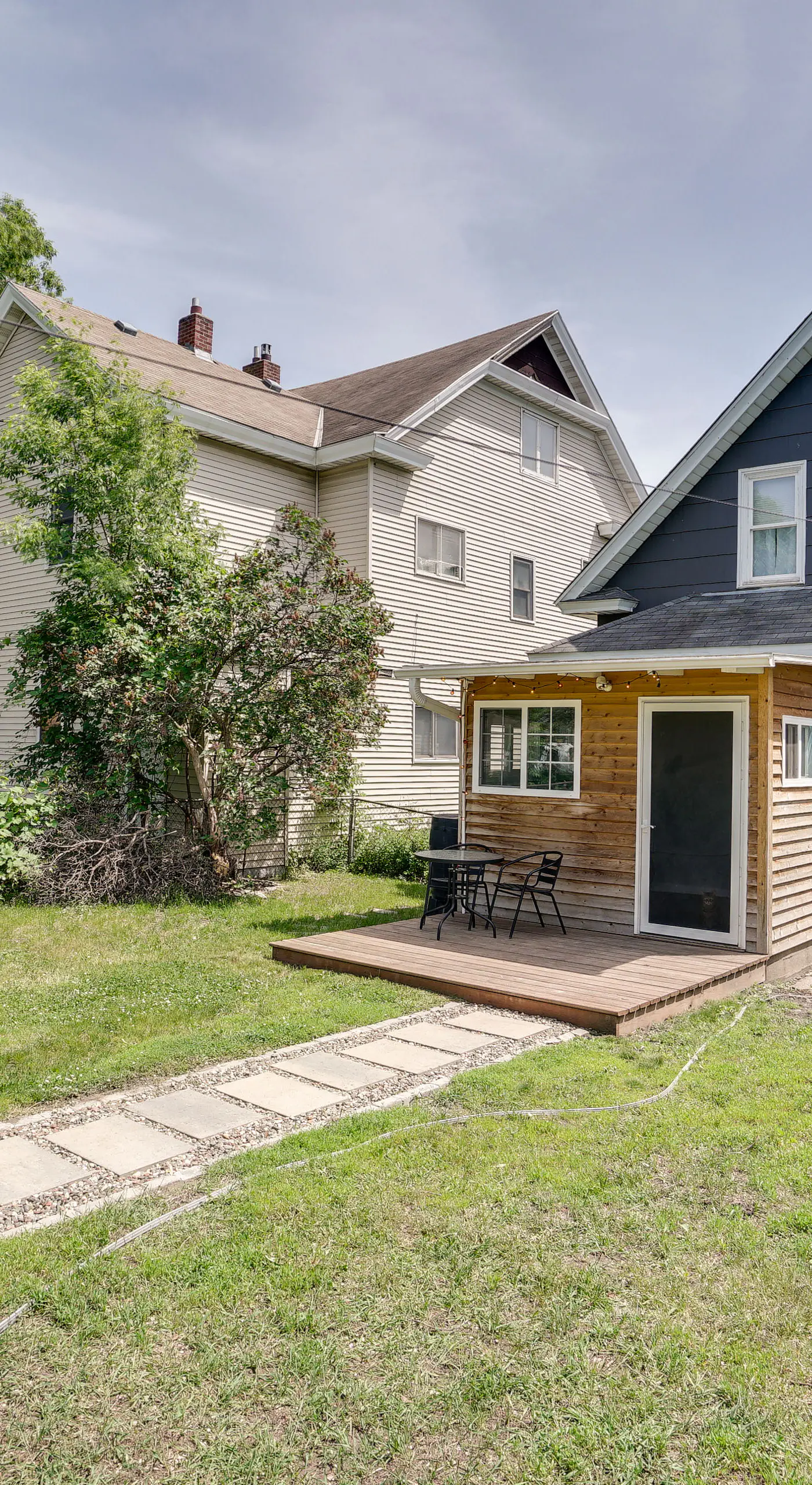 Pet-Friendly Saint Paul Home Near Allianz Field!