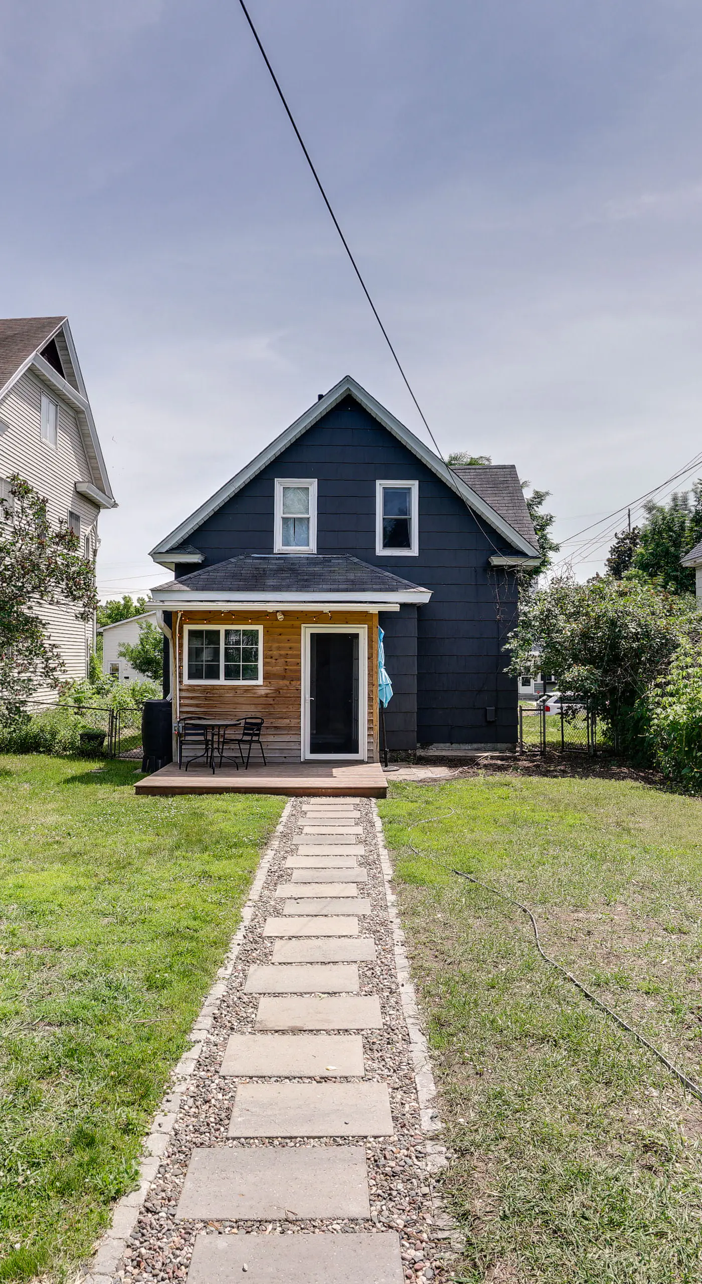 Pet-Friendly Saint Paul Home Near Allianz Field!