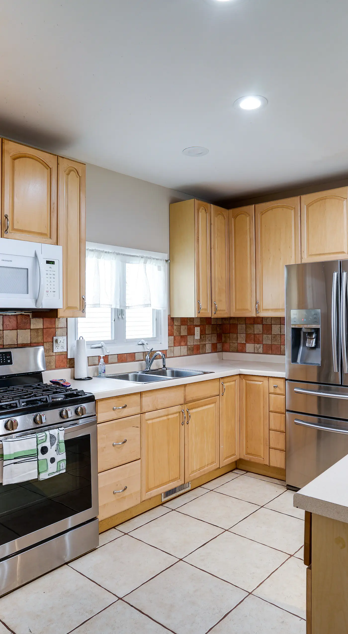 Pet-Friendly Saint Paul Home Near Allianz Field!