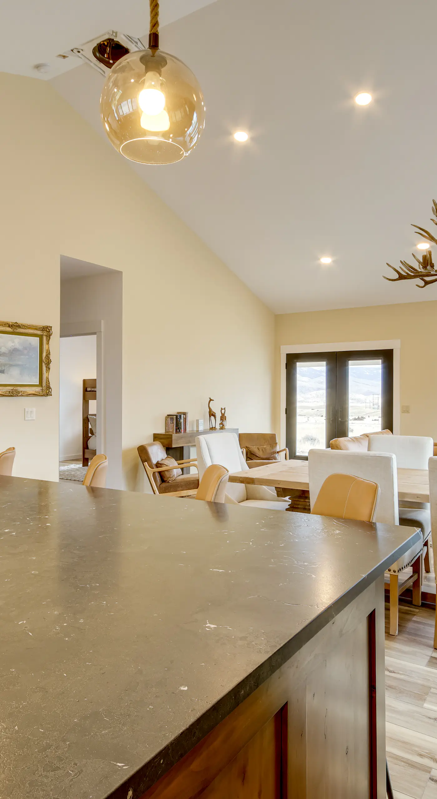 Mtn-View Gem Near Chico, Sage & Yellowstone!