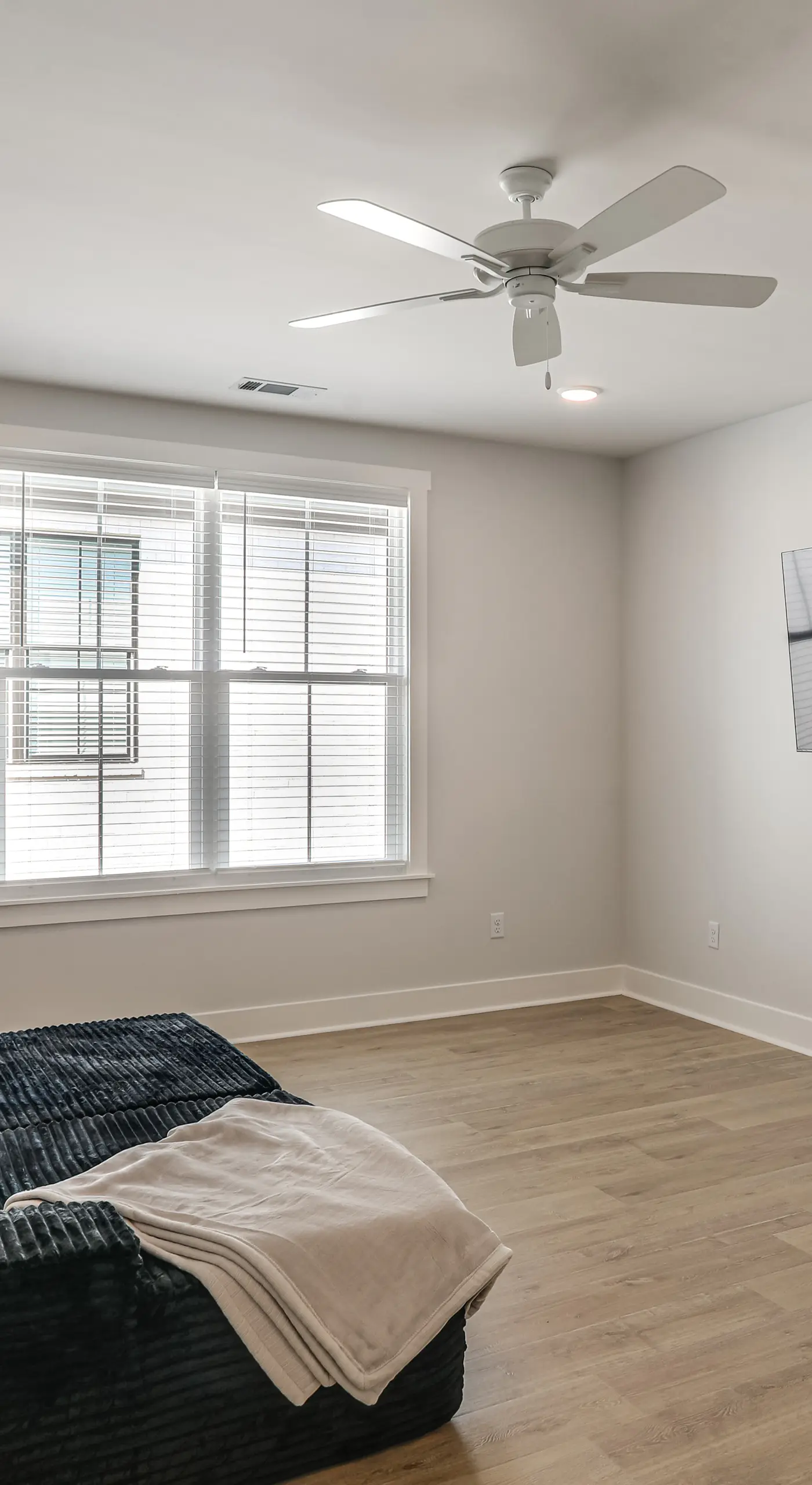 3 Mi to Ole Miss, New Build: Inviting Townhome!