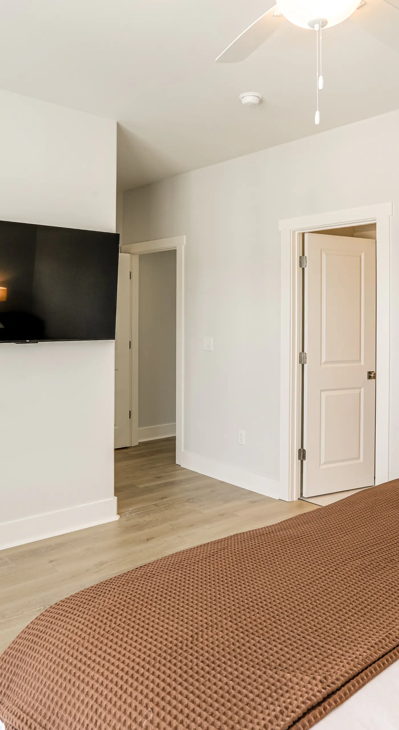 3 Mi to Ole Miss, New Build: Inviting Townhome!