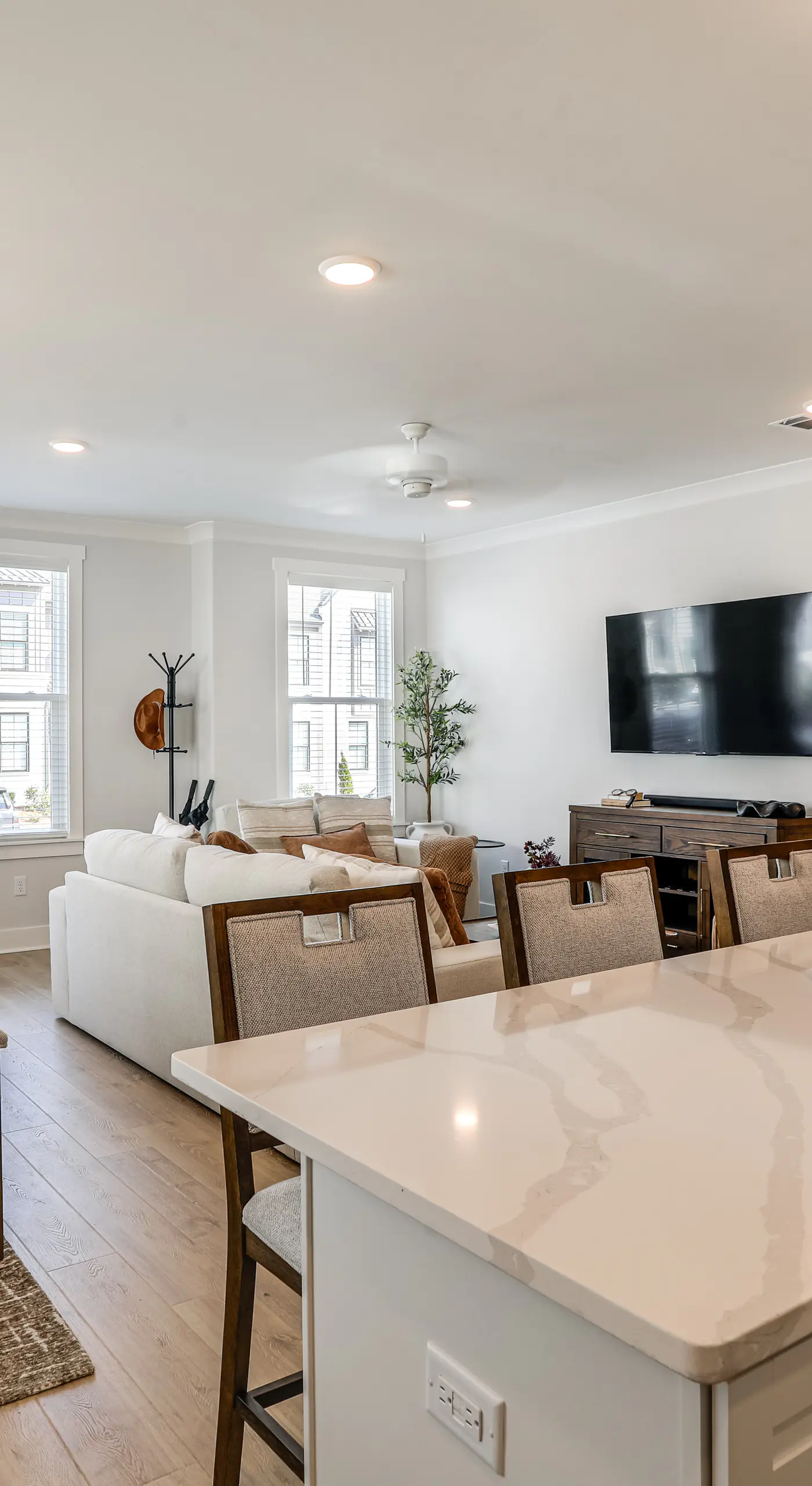 3 Mi to Ole Miss, New Build: Inviting Townhome!