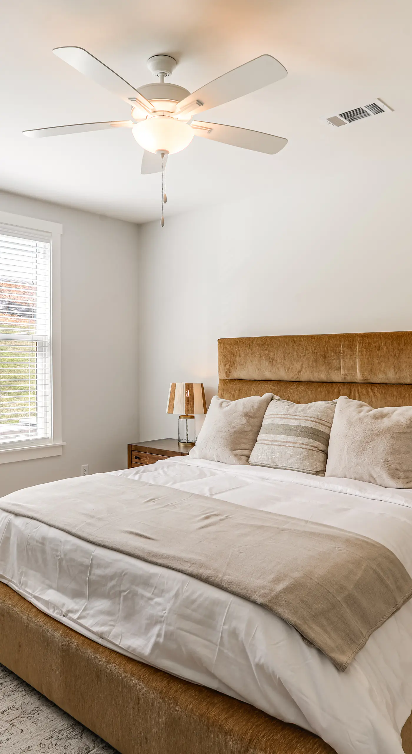 3 Mi to Ole Miss, New Build: Inviting Townhome!
