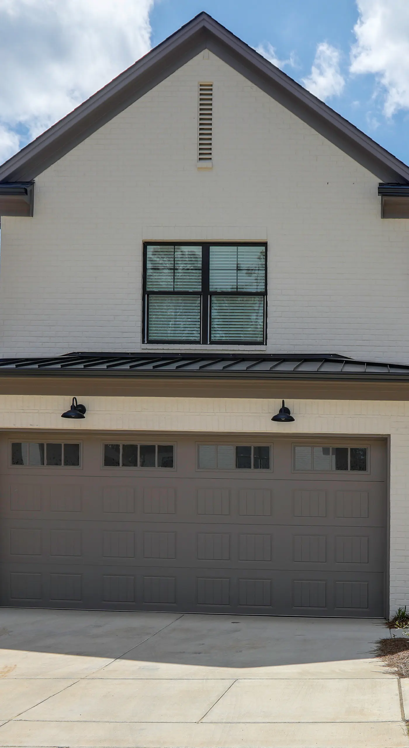 2 Mi to Dtwn! Newly Built Oxford Retreat w/ Porch