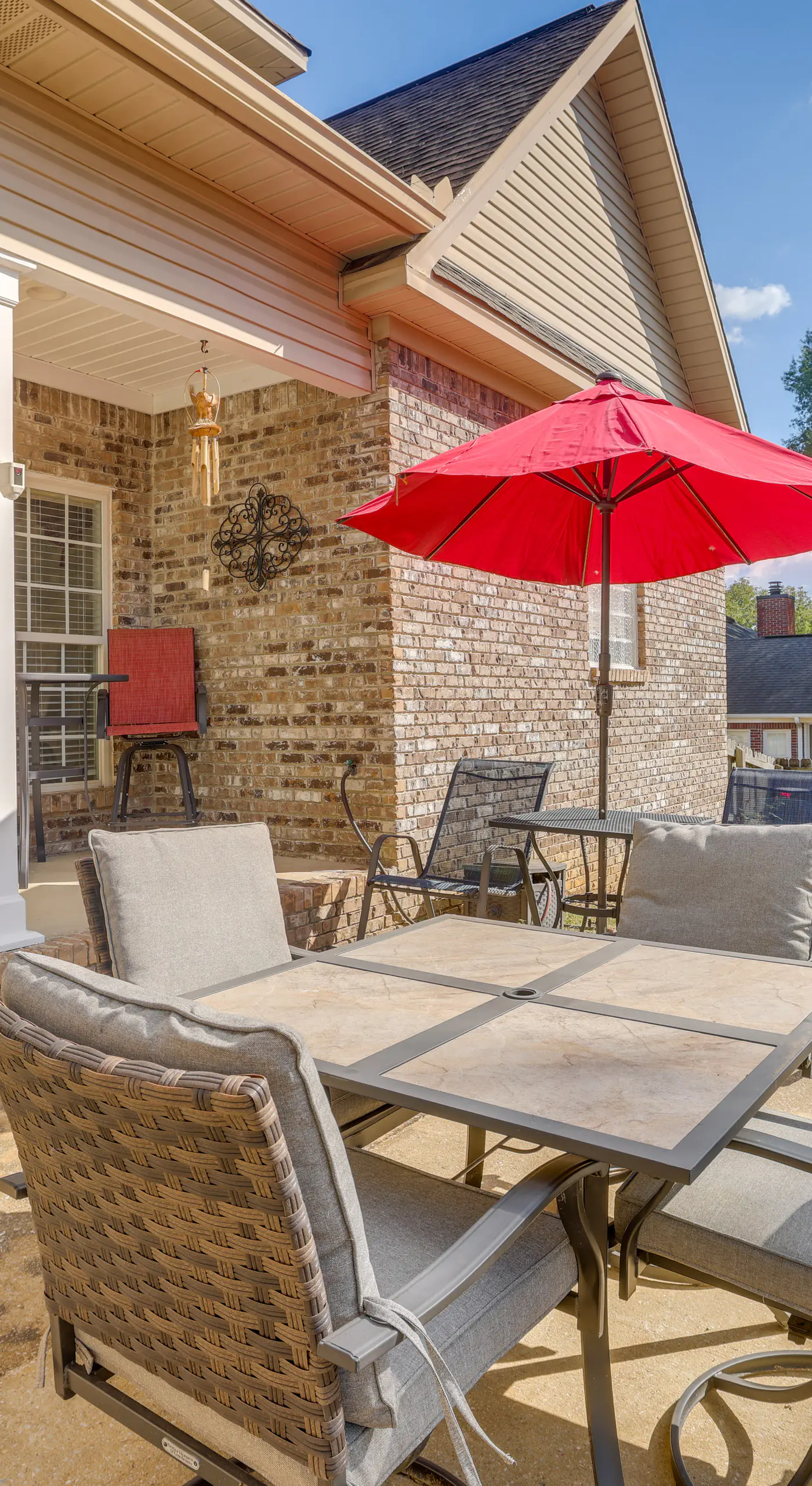 7 Mi to University of Alabama: Family Home w/ Yard