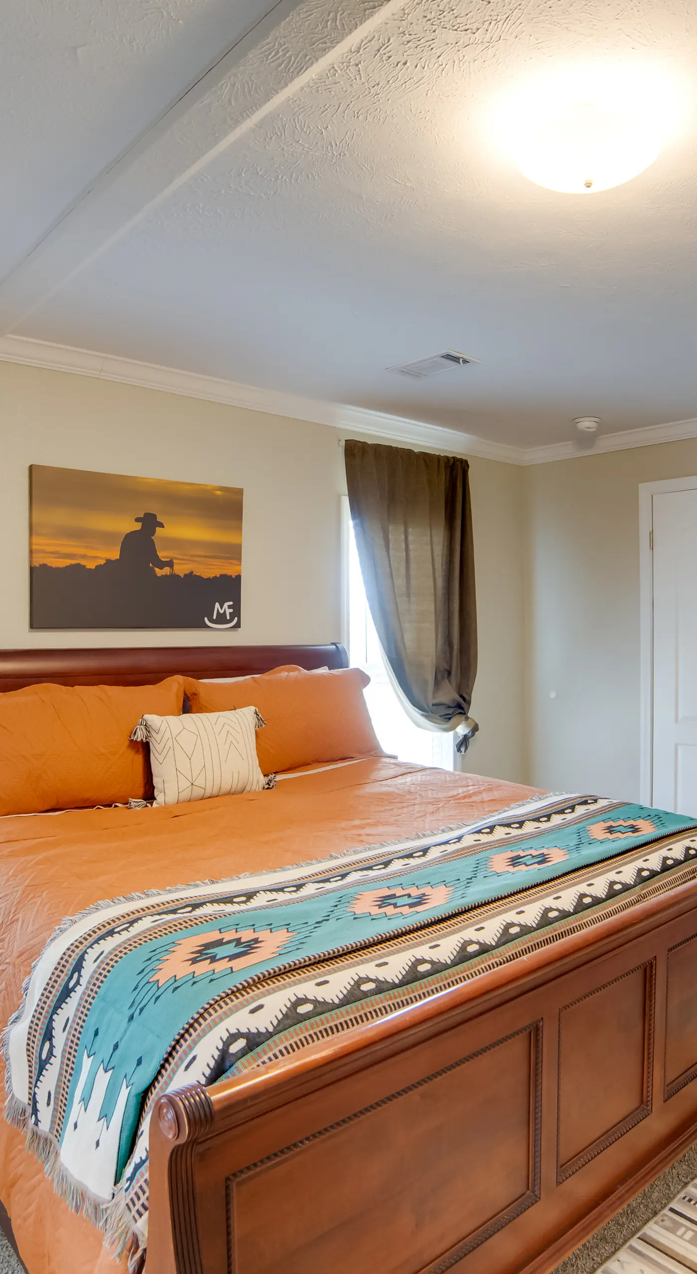 Steps to WES Arena: Pet-Friendly Cabin w/ Deck!