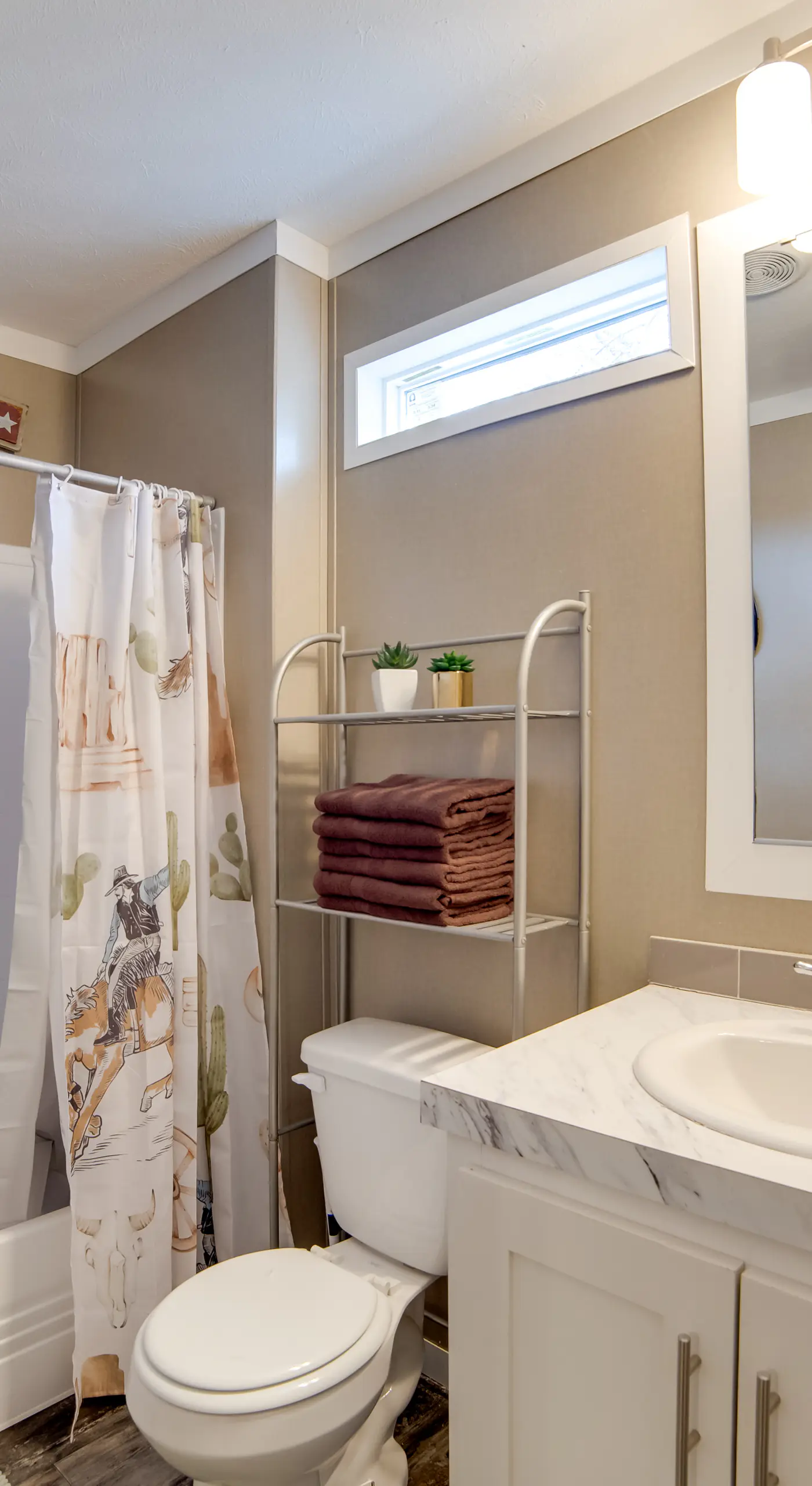 Steps to WES Arena: Pet-Friendly Cabin w/ Deck!